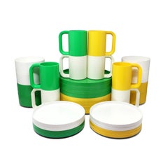 Green, Yellow and White Dinnerware by Vignelli for Heller, Set of 32