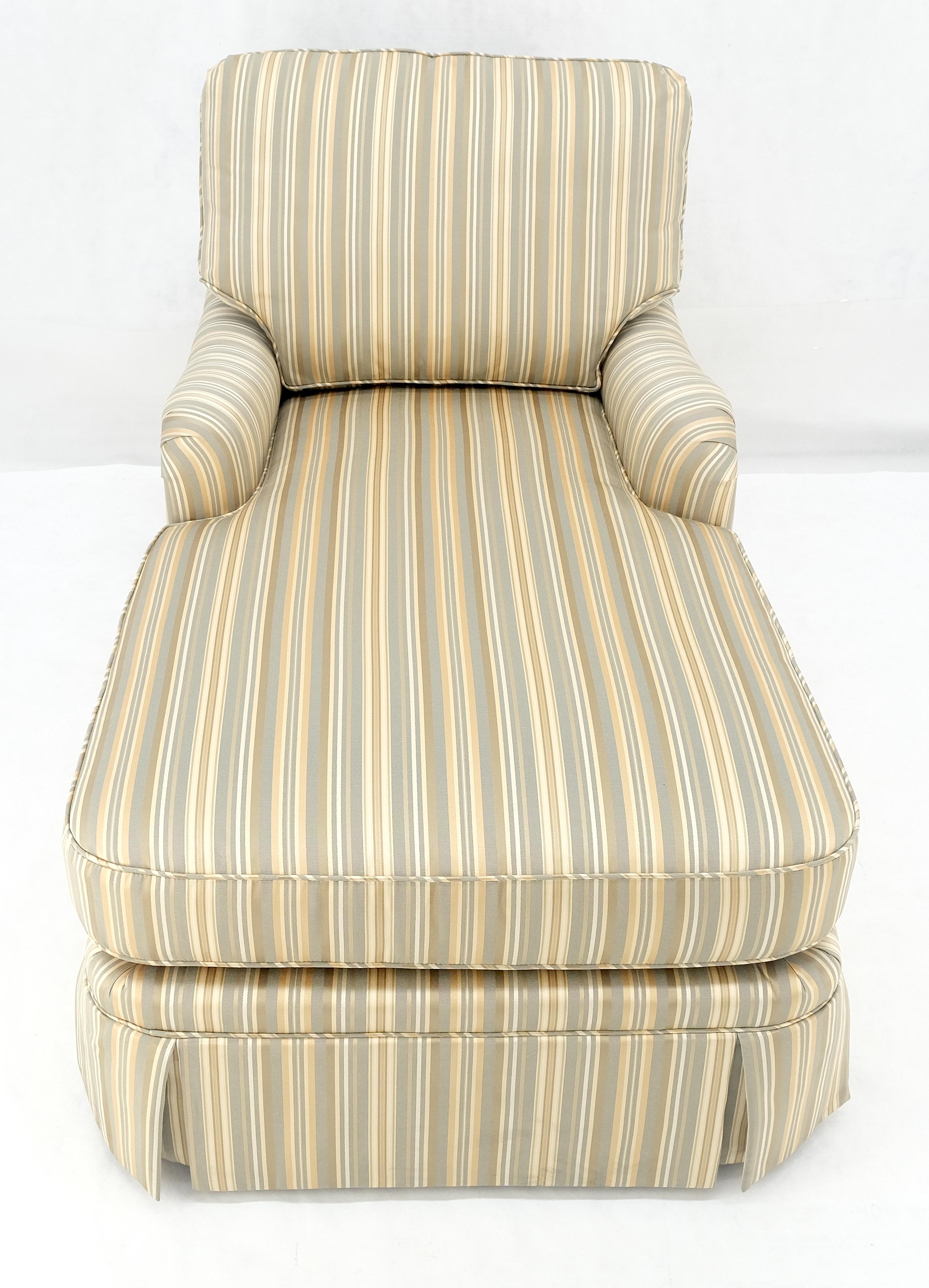 Green Yellow Grey Stripes Upholstered French Style Country French Chaise Lounge In Good Condition For Sale In Rockaway, NJ