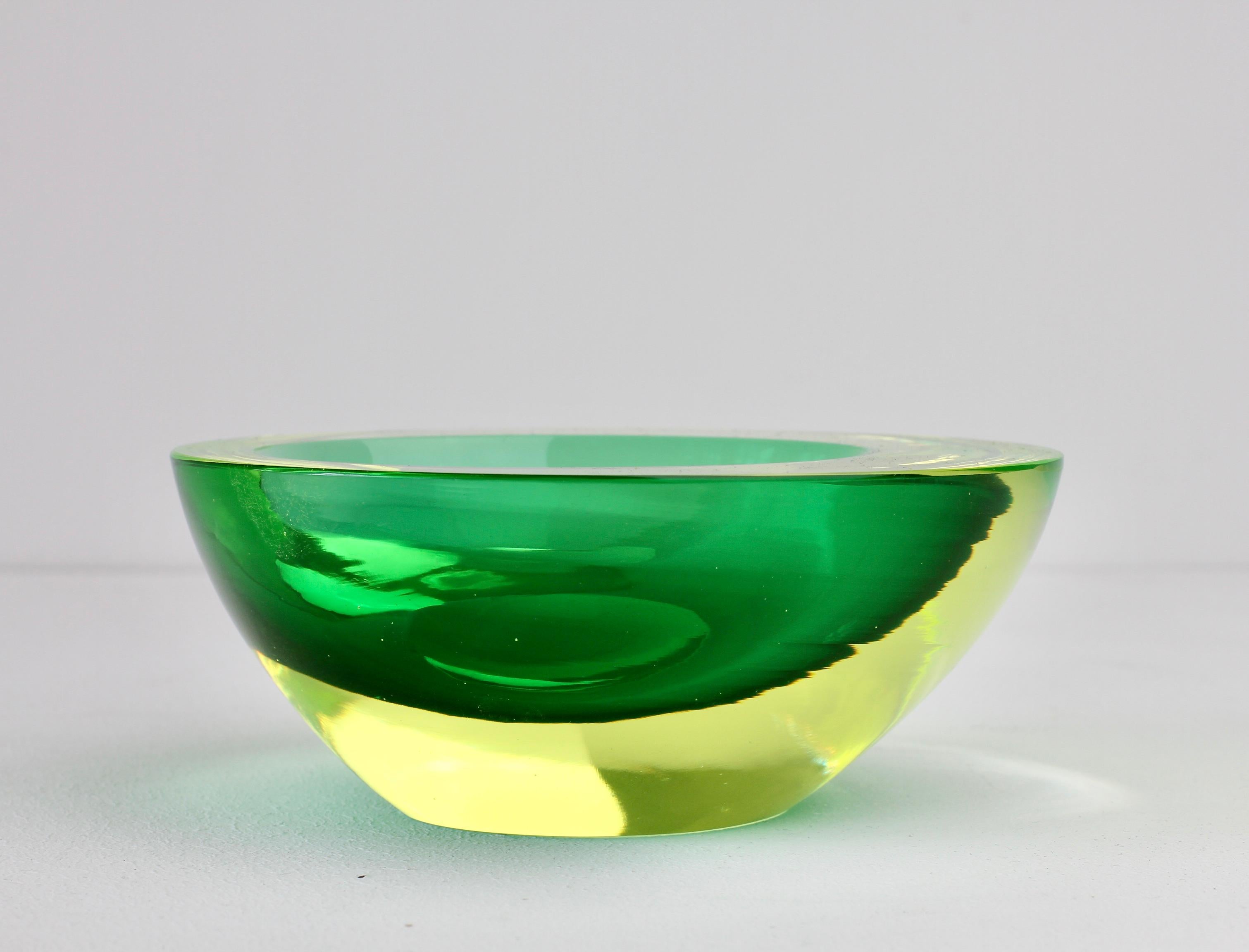 Italian Green & Yellow Murano Sommerso Glass Bowl Antonio Da Ros for Cenedese Attributed For Sale
