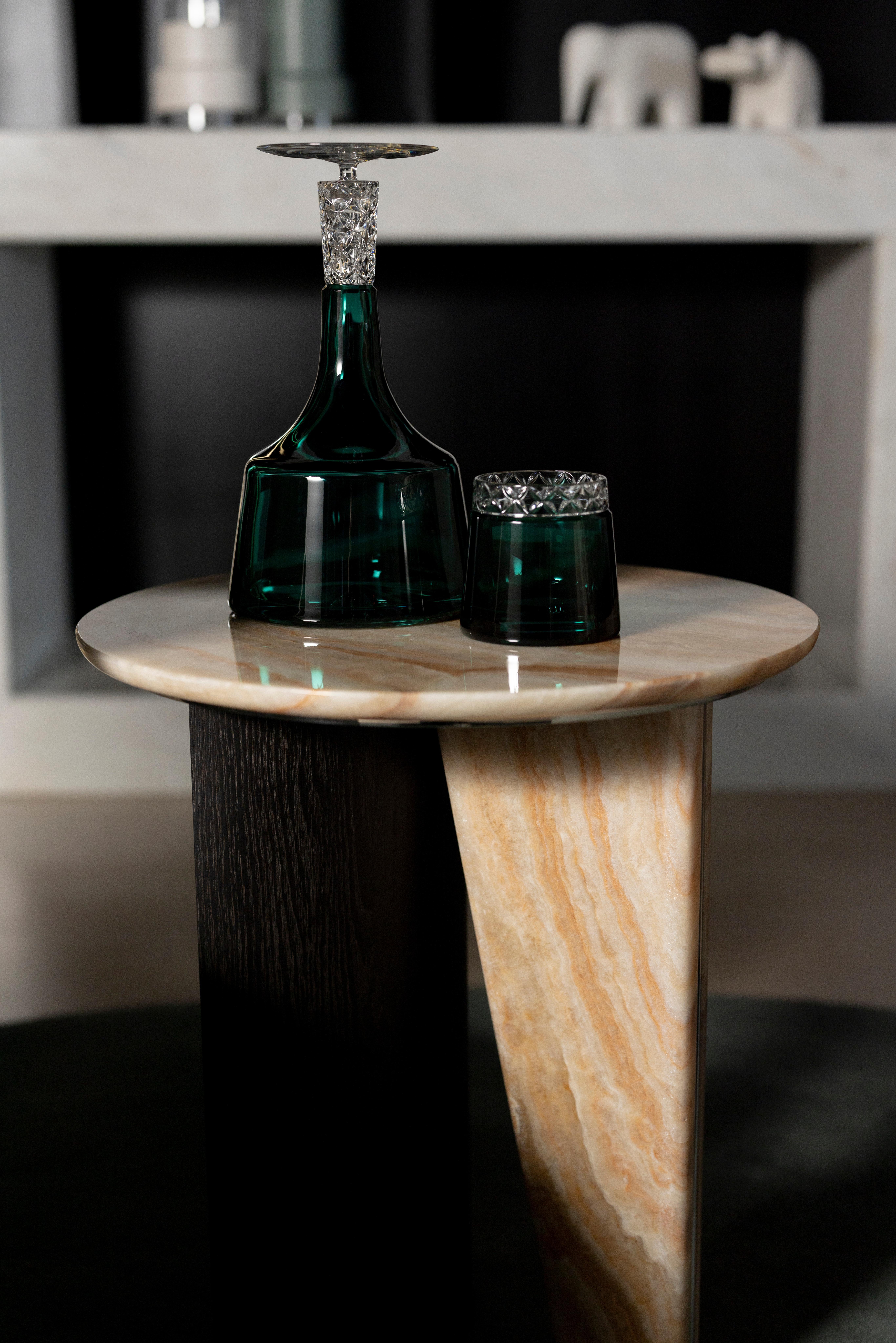 Modern Caju Lounge Chair, drehbar, Bouclé-Leder, handgefertigt Portugal Greenapple (Handgefertigt) im Angebot