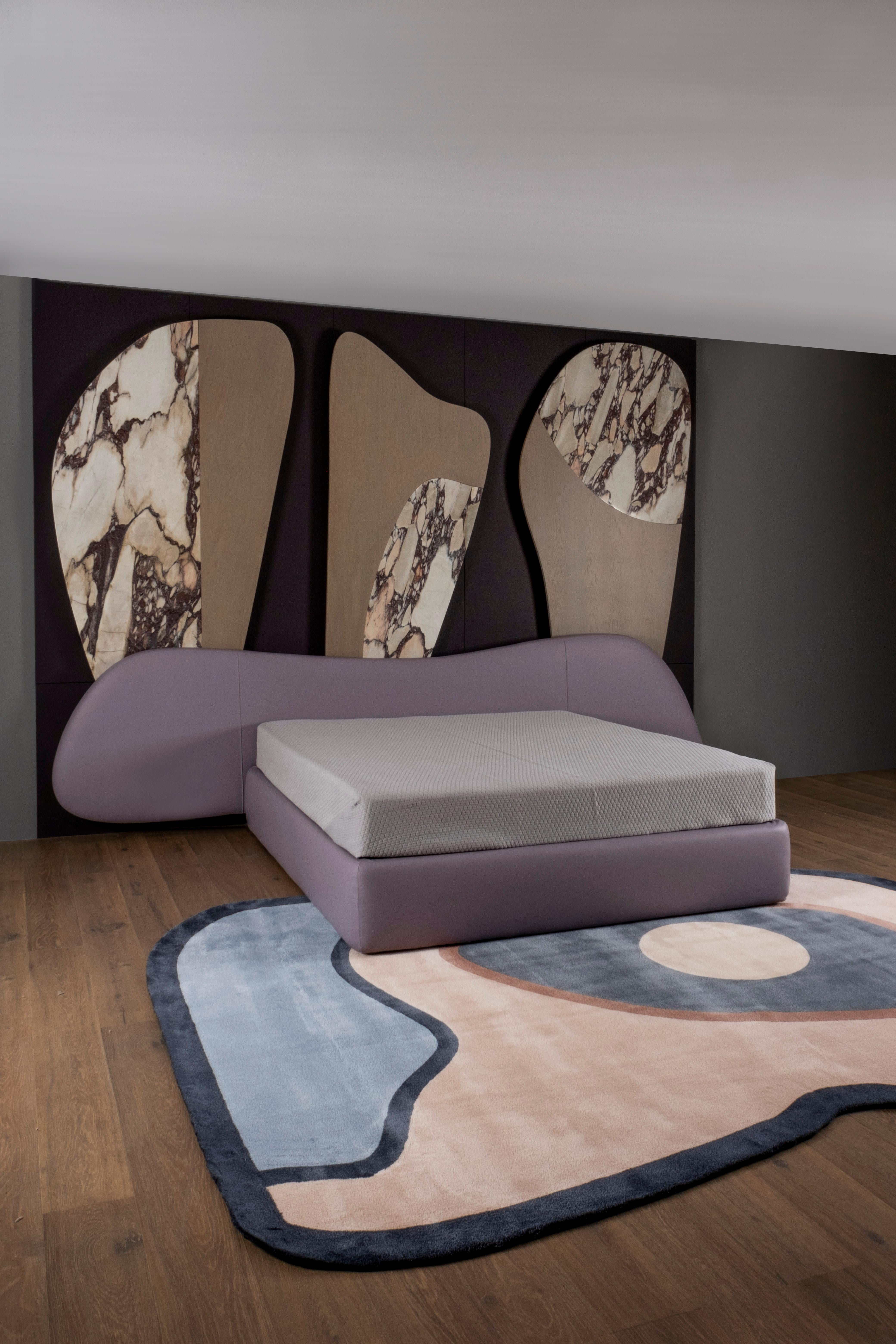 Free Hand US King Size Bed, Modern Collection, Handcrafted in Portugal - Europe by GF Modern.

This listing is for a US King Size Bed, optional sizes available.

The elegant Free Hand bed is upholstered in purple, high-quality Italian leather and is