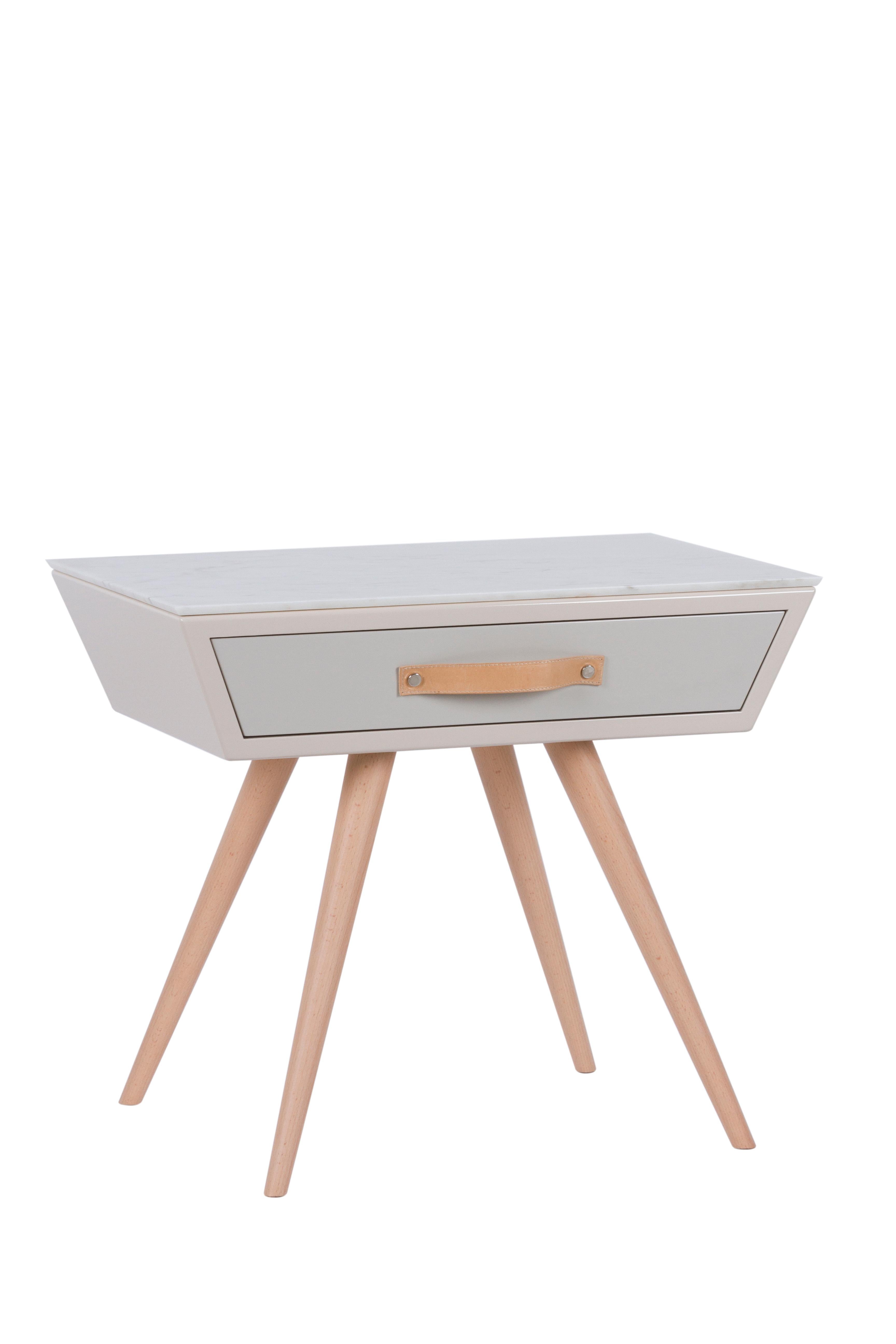 Sopro Nightstand, Modern Collection, Handcrafted in Portugal - Europe by GF Modern.

The Sopro nightstand offers a timeless design for your living area. Sopro is a wooden bedside table with a drawer lacquered in beige and light-grey, with details in