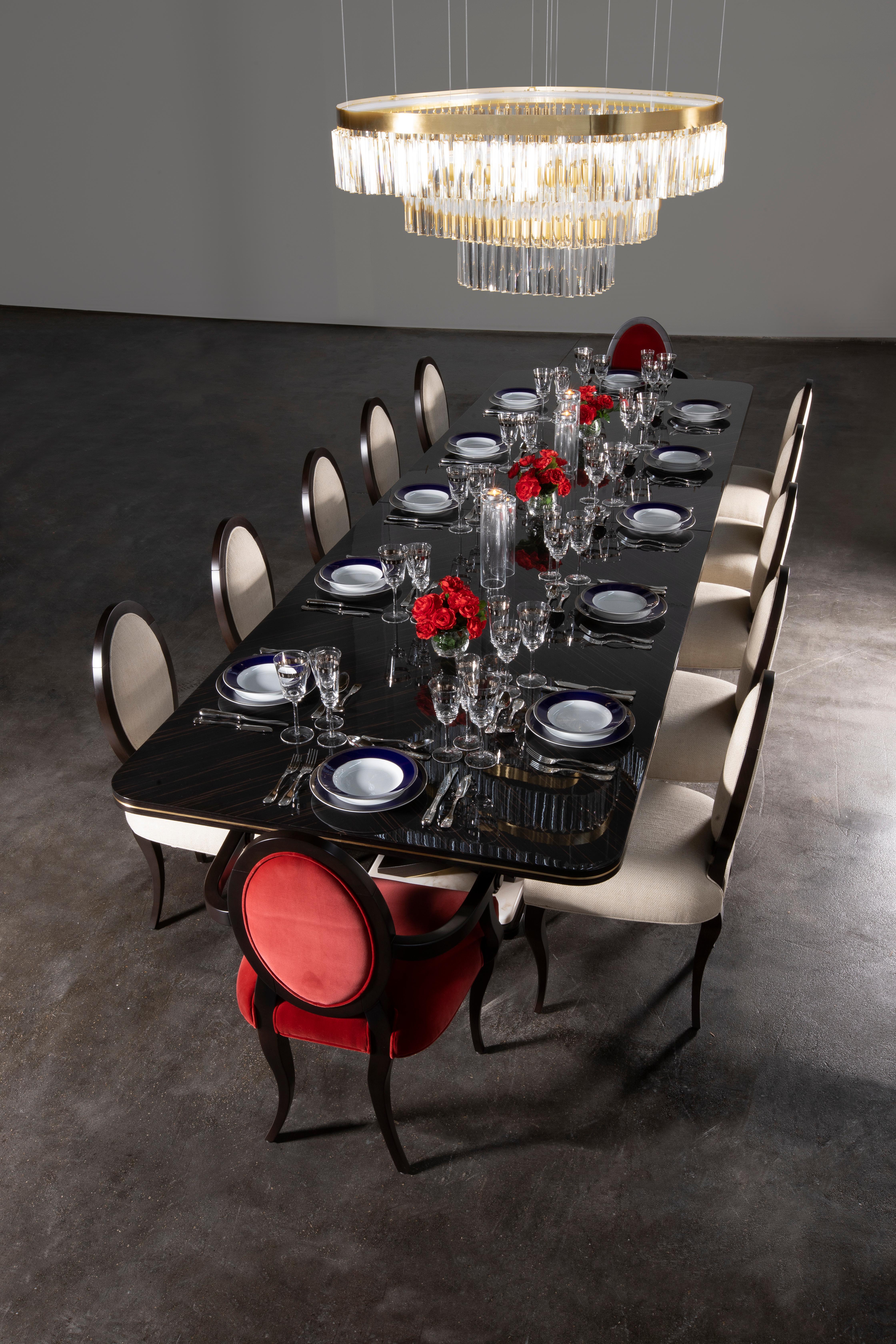 Laiton Chaises de salle à manger Ellipse tapissées velours rouge faites à la main Portugal Greenapple en vente