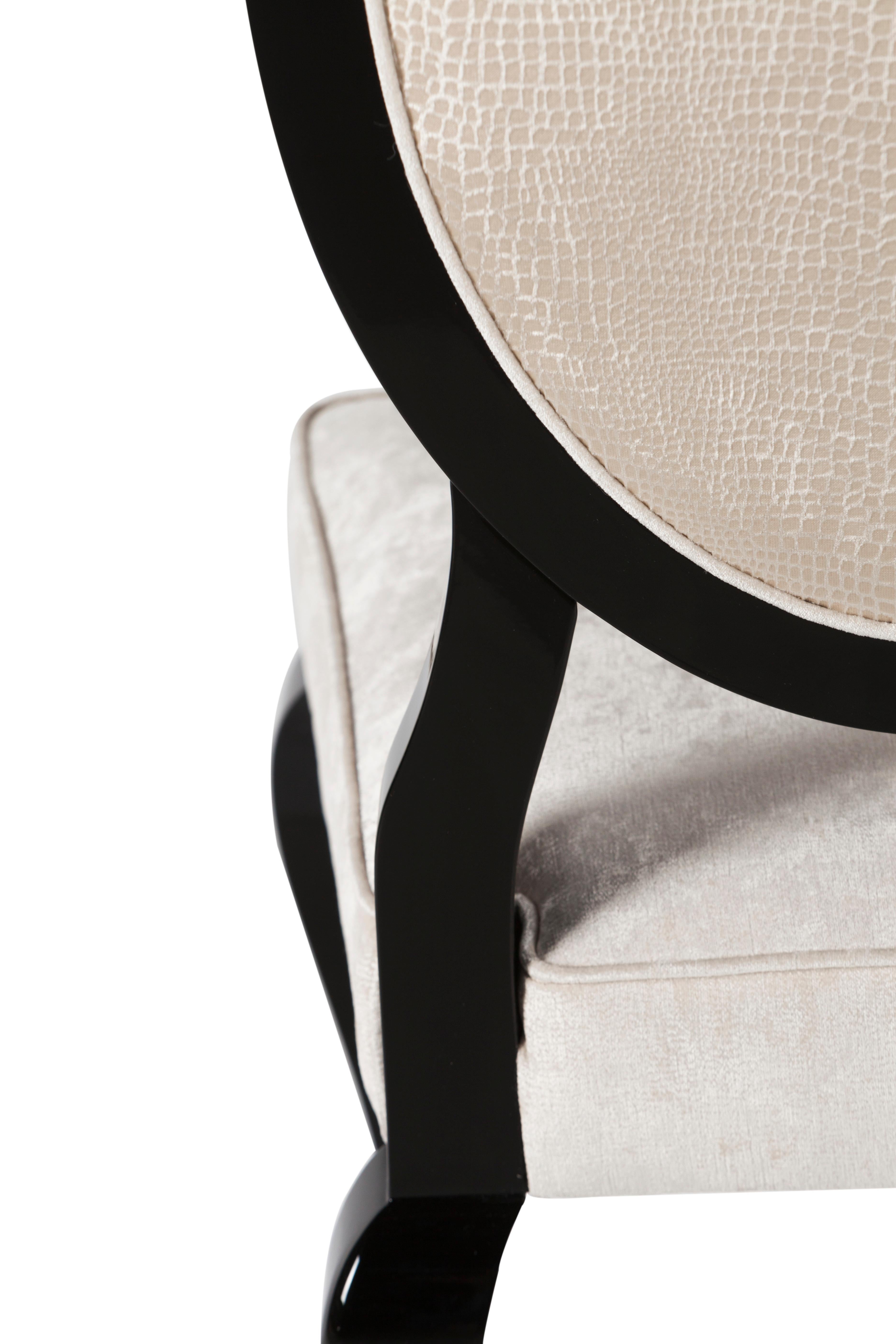 Dining Chairs Nicole Upholstered Beige Velvet Handmade Portugal Greenapple In New Condition For Sale In Lisboa, PT