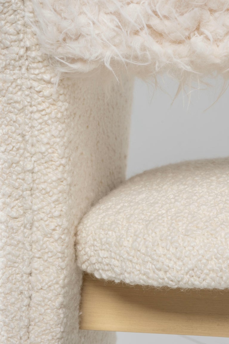Greenapple Chair, Timeless Chair, Beige Bouclé & Faux Fur, Handmade in Portugal In New Condition For Sale In Cartaxo, PT