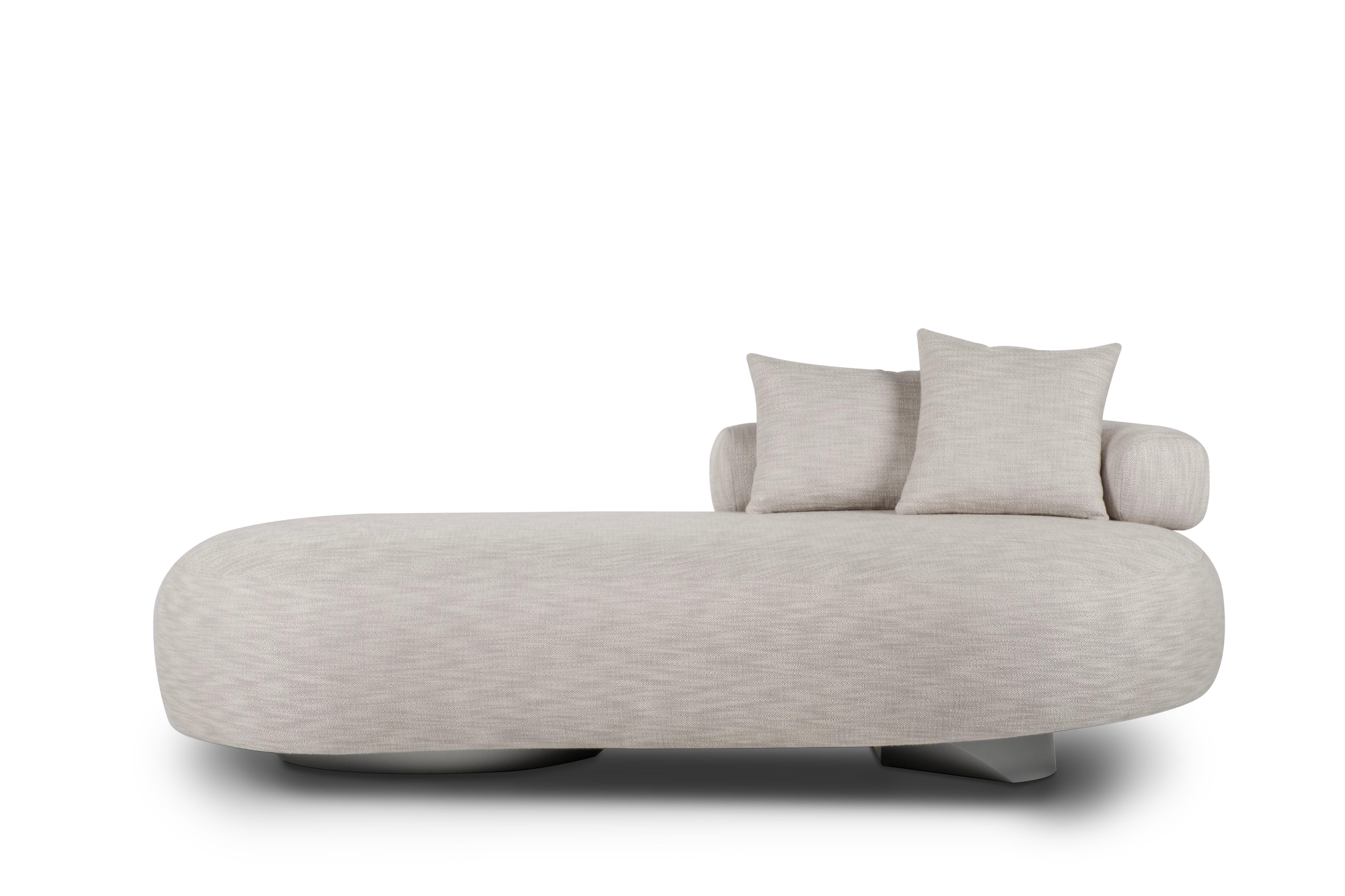 Twins Day Bed, Contemporary Collection, Handcrafted in Portugal - Europe by Greenapple.

Designed by Rute Martins for the Contemporary Collection, the Twins day bed and curved sofa share the same genes, yet each possesses a distinct design, creating