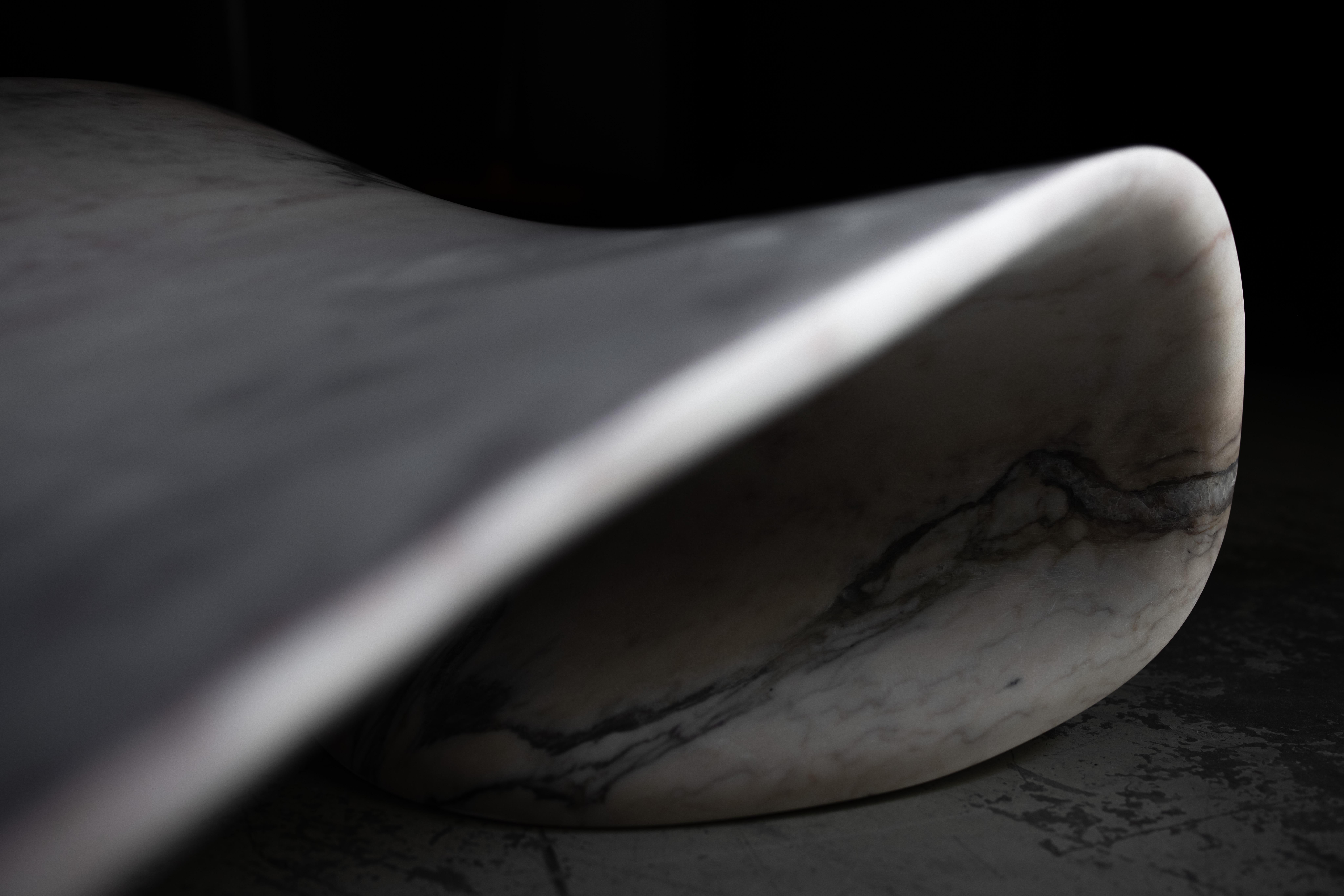 Table basse moderne Aesculus en marbre Calacatta fabriquée à la main au Portugal par Greenapple Neuf - En vente à Lisboa, PT