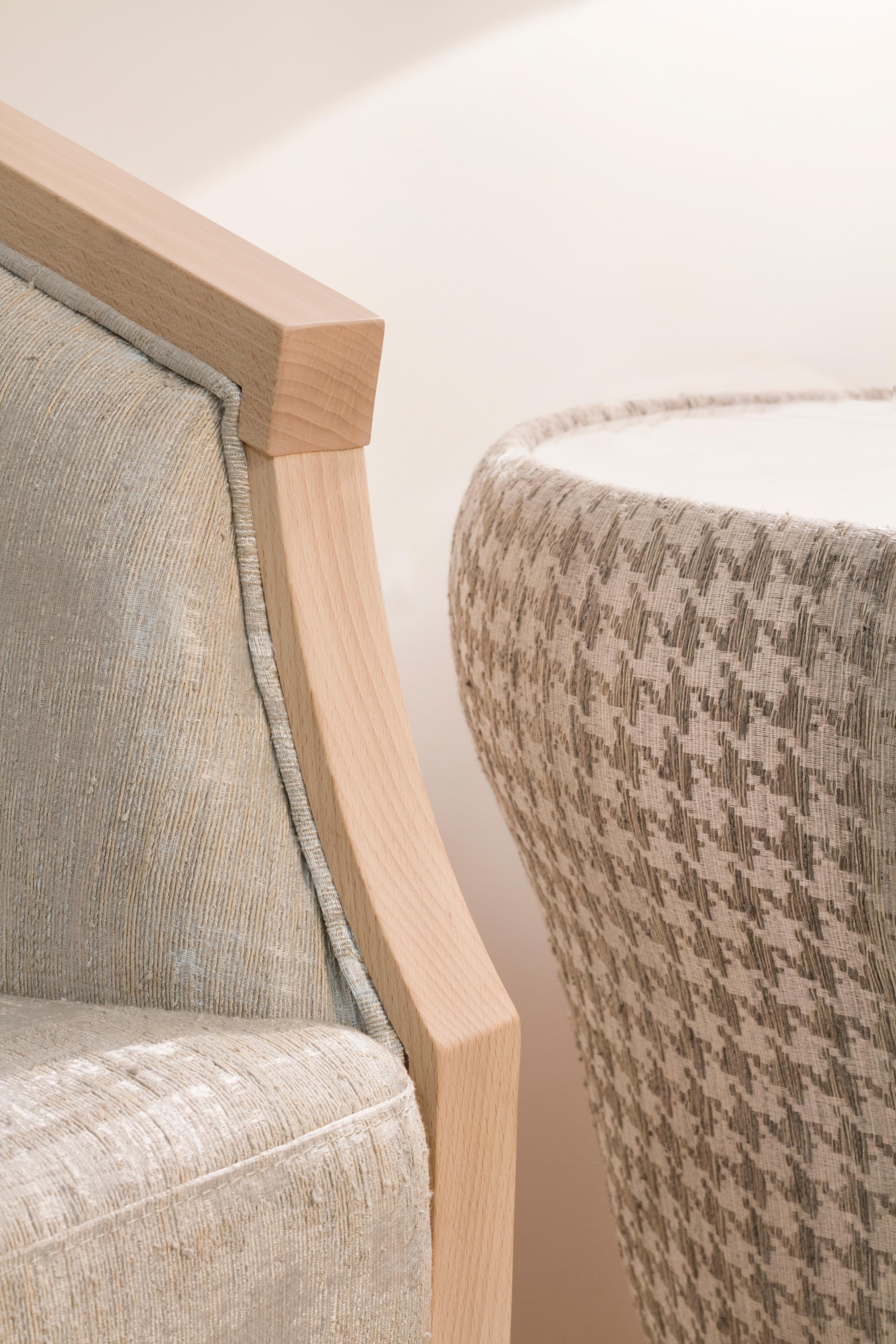 Poli Table basse d'appoint Athos argentée en chêne naturel faite à la main Portugal Greenapple en vente