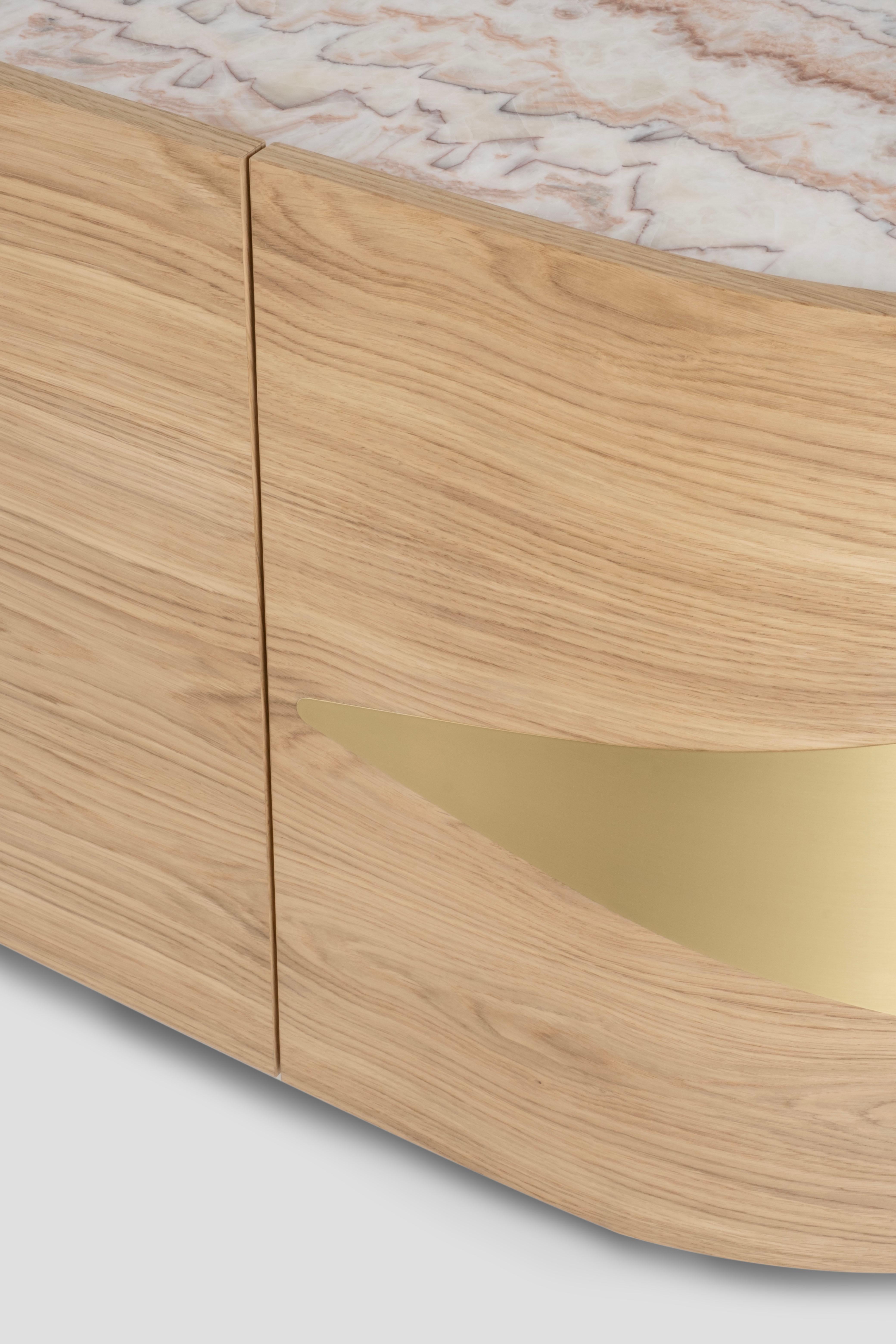 Modernes Olival-Sideboard, Onyx, Messing, Eiche, handgefertigt in Portugal von Greenapple im Angebot 1
