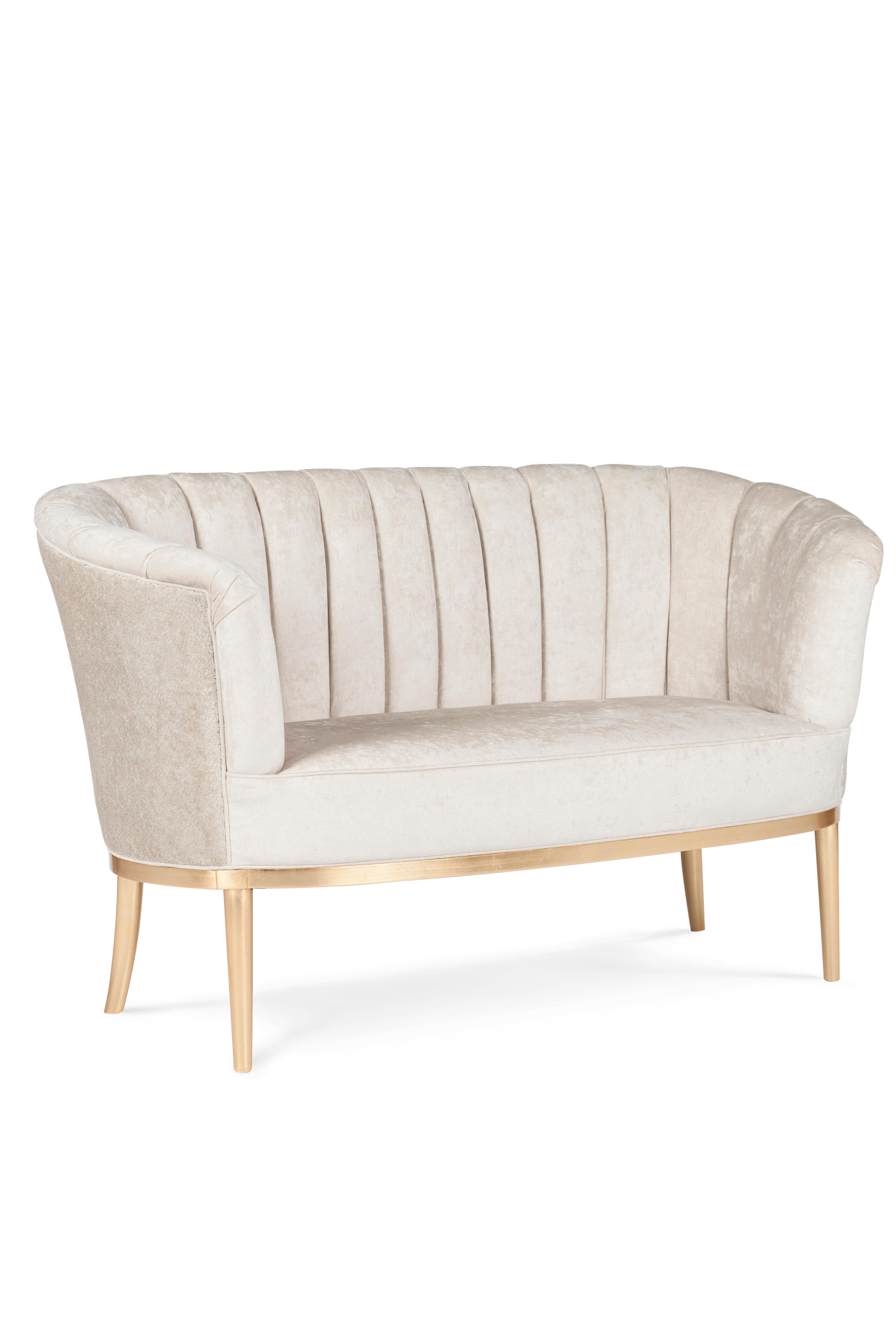 Art Deco Loveseat Lisboa Sofa aus Samt mit Blattgold, handgefertigt Portugal von Greenapple (Portugiesisch) im Angebot