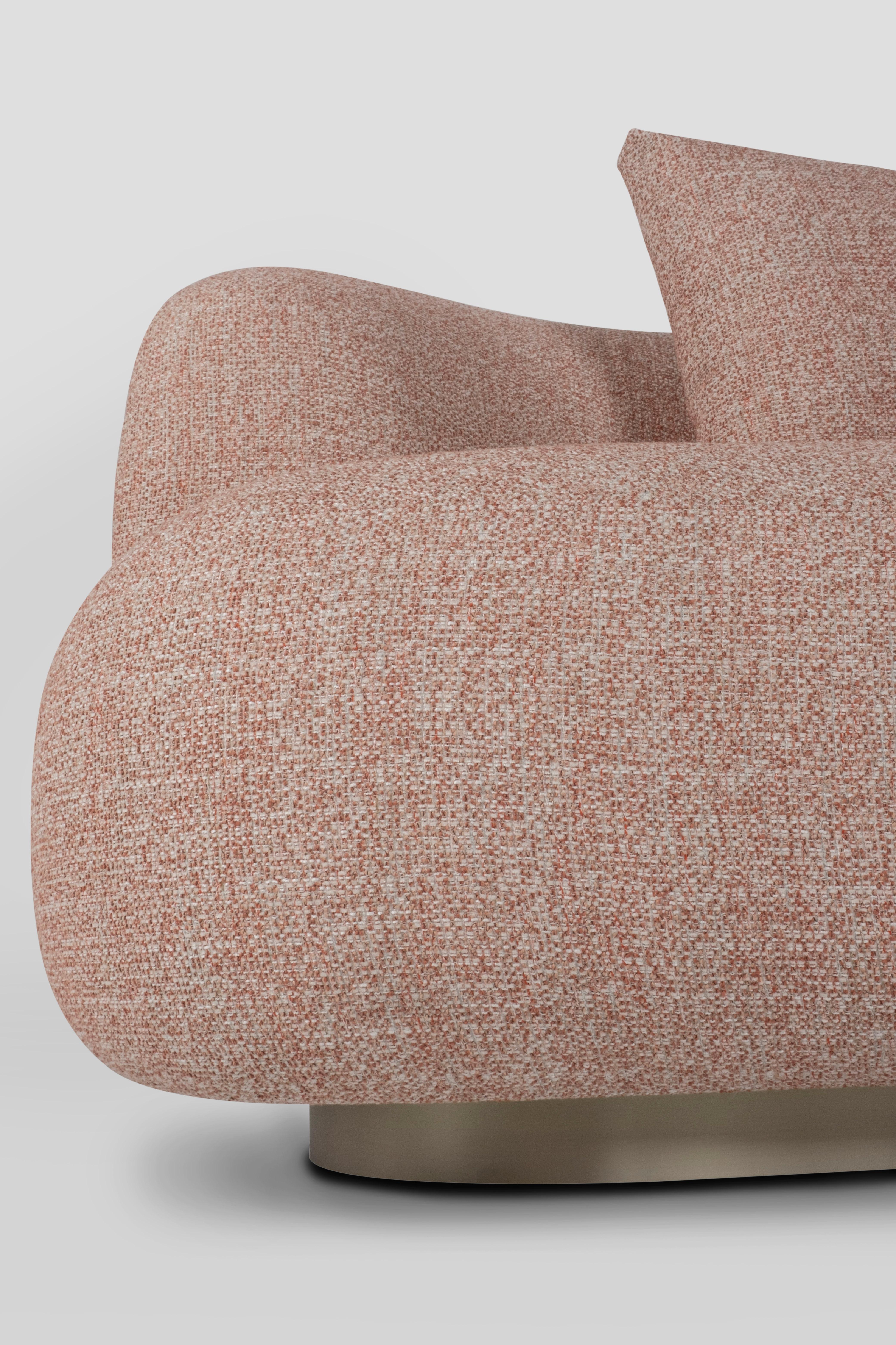Canapé moderne incurvé Twins, Jacquard en terre cuite, fait à la main au Portugal par Greenapple en vente 4
