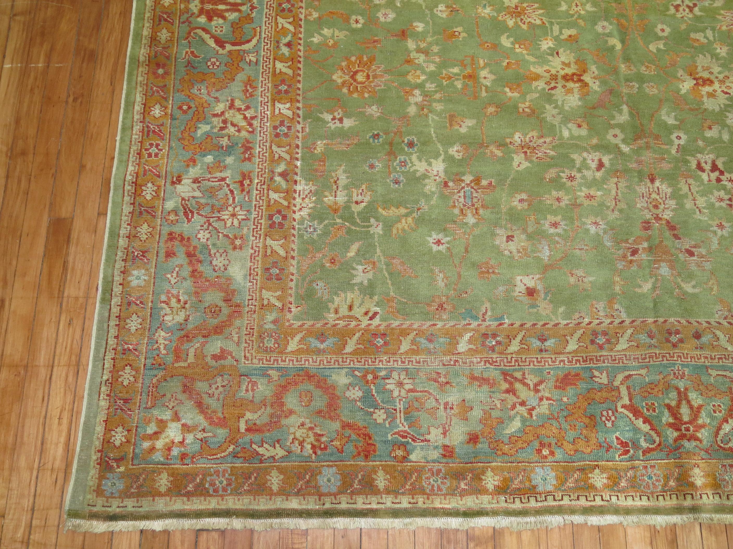 Greenery Antique Turkish Oushak Rug In Good Condition For Sale In New York, NY