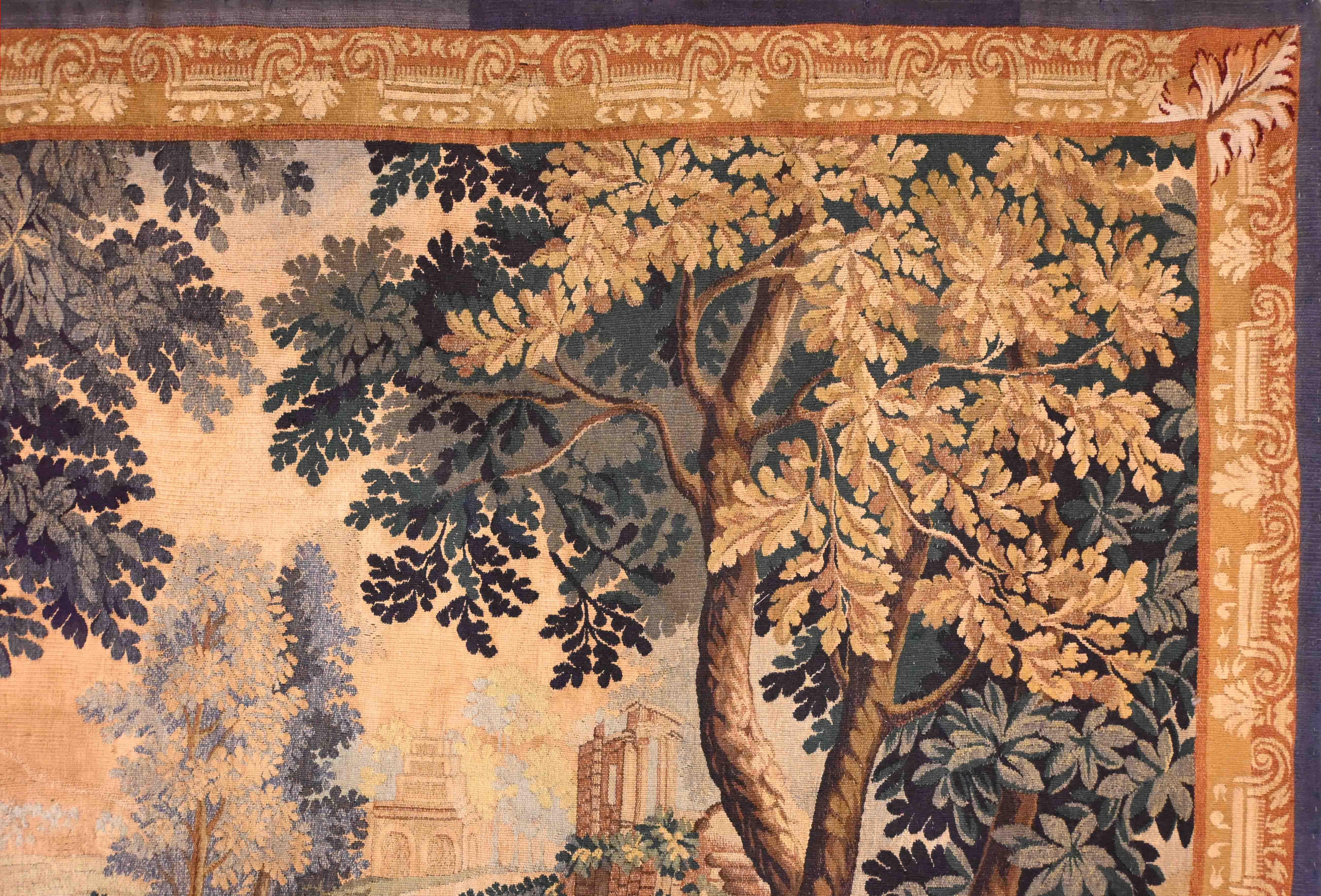 Grüner französischer Aubusson-Teppich 19. Jahrhundert - L1m76xH1m48 - Nr. 1384 im Zustand „Hervorragend“ in Paris, FR