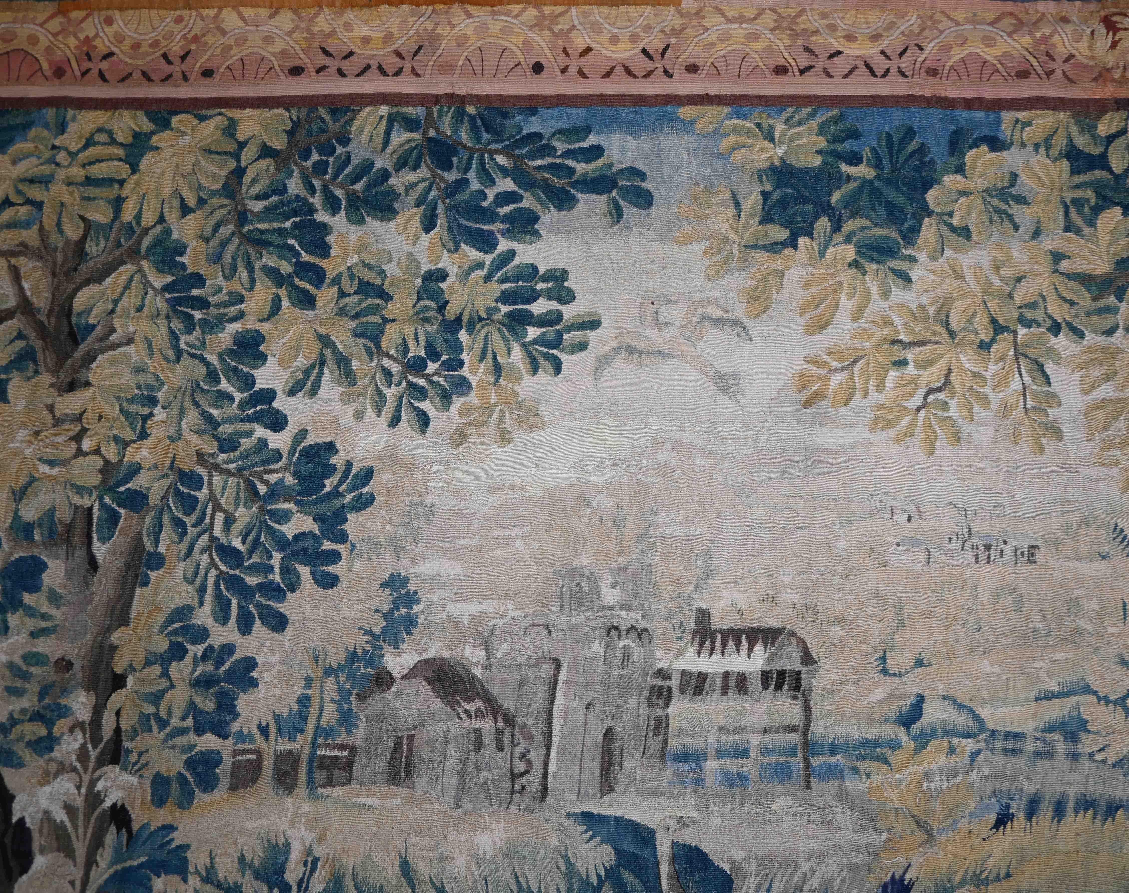 Greenery tapestry Flanders Oudenaarde - 18th century Dim 2.42x2.52 - No. 1346 In Excellent Condition For Sale In Paris, FR
