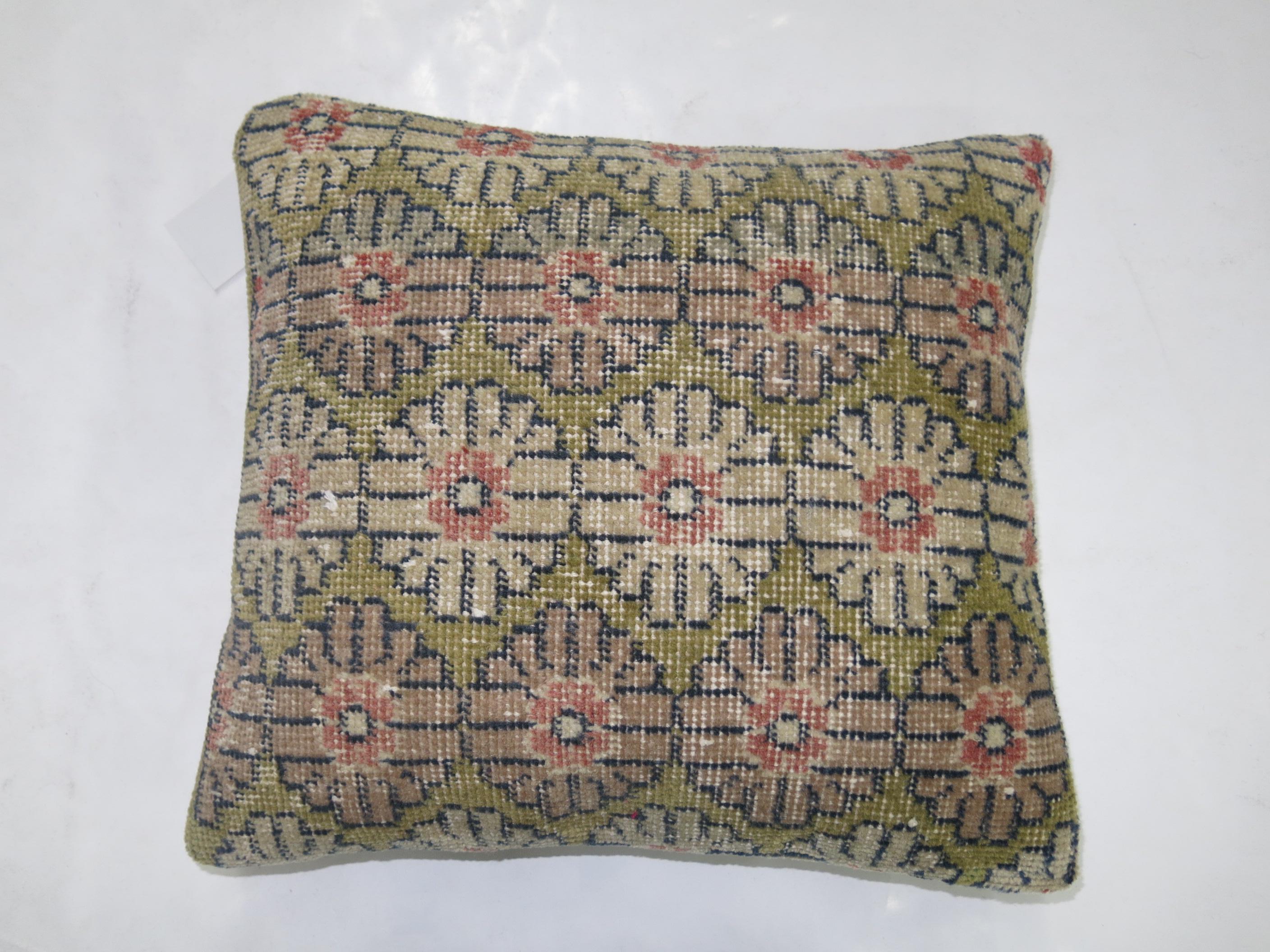 Green Turkish Deco Pillow In Good Condition For Sale In New York, NY
