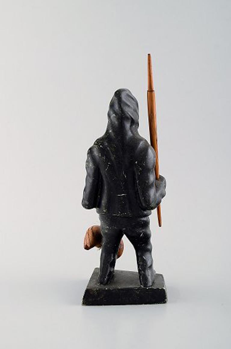 Artisanat Greenlandica, figure de catcheur sculptée dans de la pierre de savon. en vente