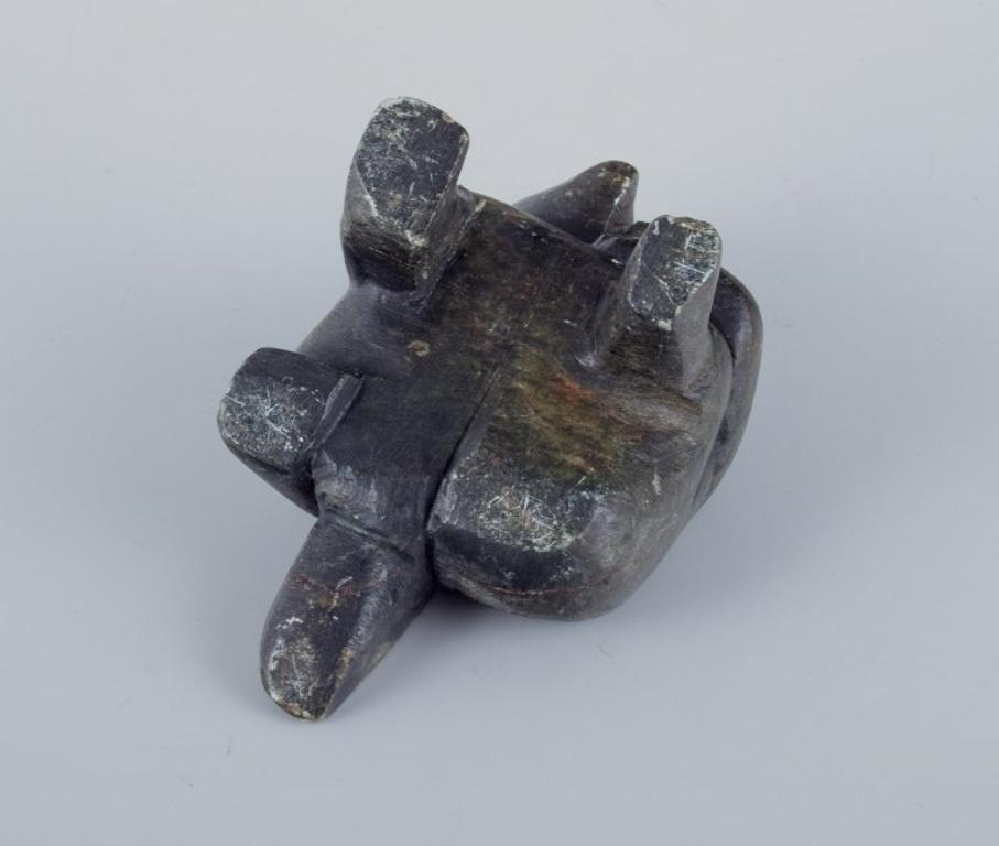 Greenlandica, small sculpture in soapstone. Polar bear and hunter. In Good Condition In Copenhagen, DK