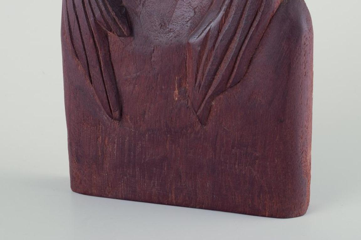 Greenlandica, rilievo in legno di una donna groenlandese. Artigianato groenlandese. In condizioni ottime in vendita a Copenhagen, DK