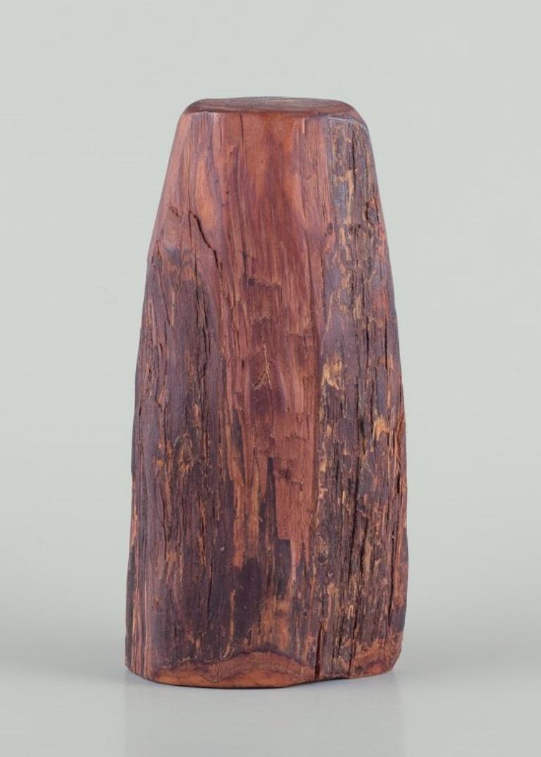 Greenlandica, wood sculpture of a male figure. Greenlandic craftsmanship. In Excellent Condition For Sale In Copenhagen, DK