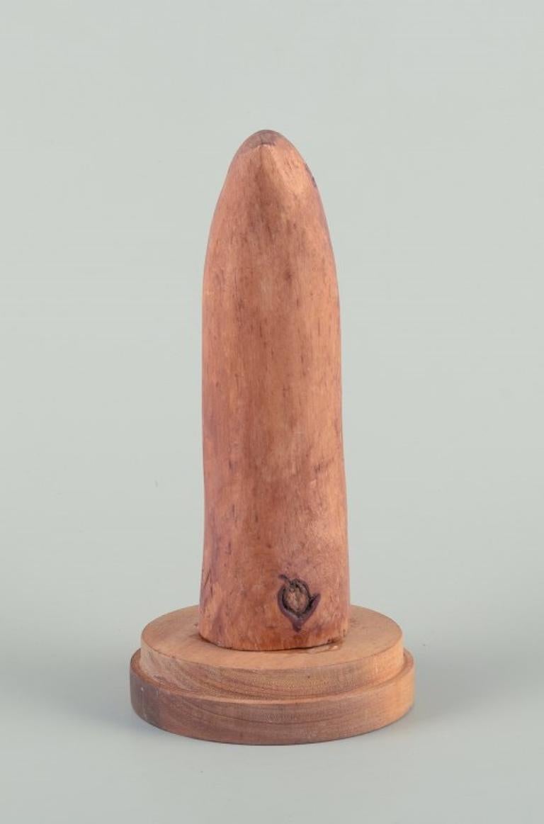 Greenlandica, sculpture en bois d'une figure masculine. Artisanat groenlandais. Excellent état - En vente à Copenhagen, DK