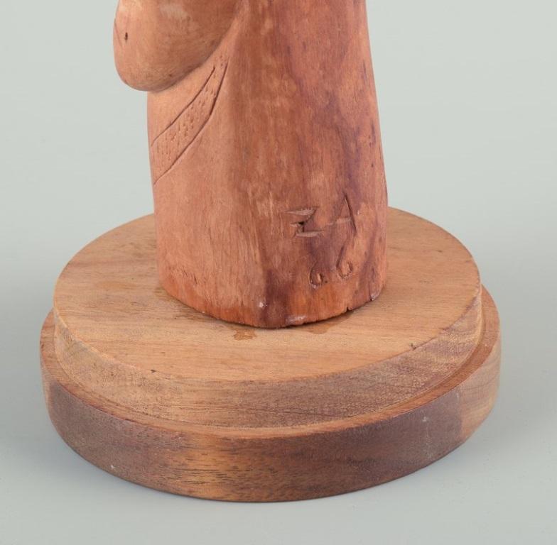 Greenlandica, sculpture en bois d'une figure masculine. Artisanat groenlandais. en vente 1
