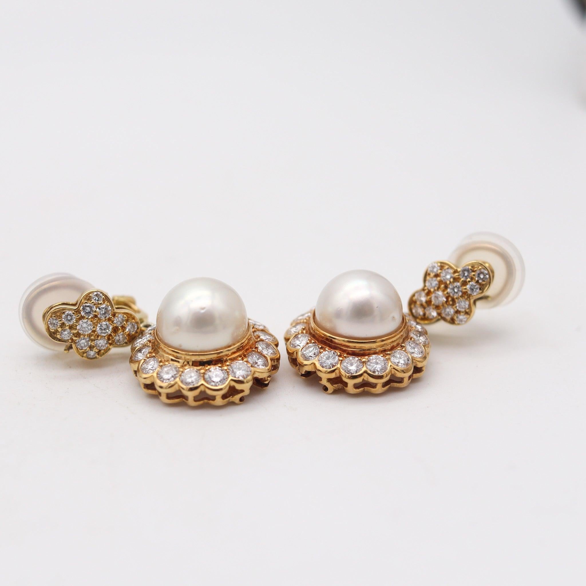 Greenleaf & Crosby Orecchini di perle convertibili in oro 18Kt con 5,24 Ctw di diamanti in vendita 2
