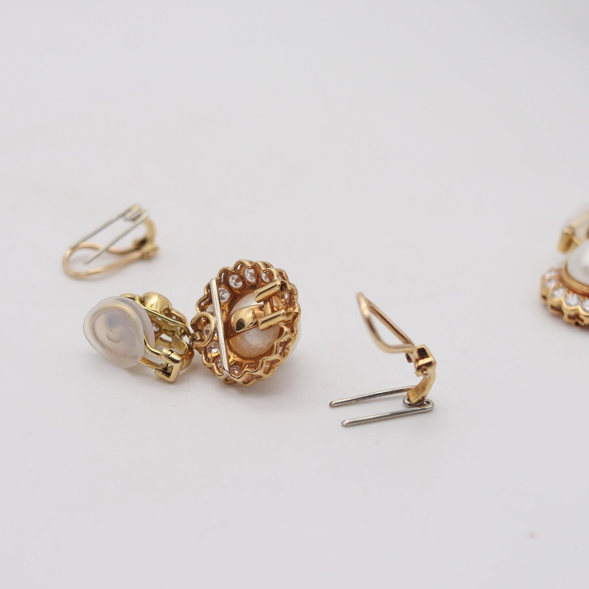 Greenleaf & Crosby Orecchini di perle convertibili in oro 18Kt con 5,24 Ctw di diamanti in vendita 3