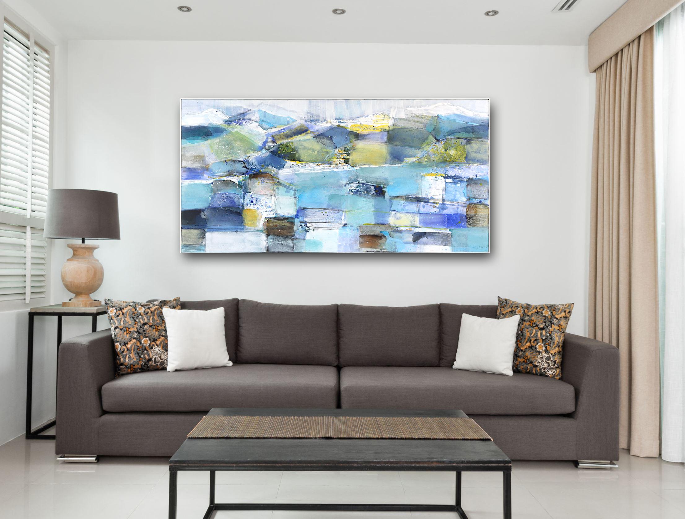 Lago de montaña - Paisaje abstracto en capas de color azul - Painting de Greet Helsen