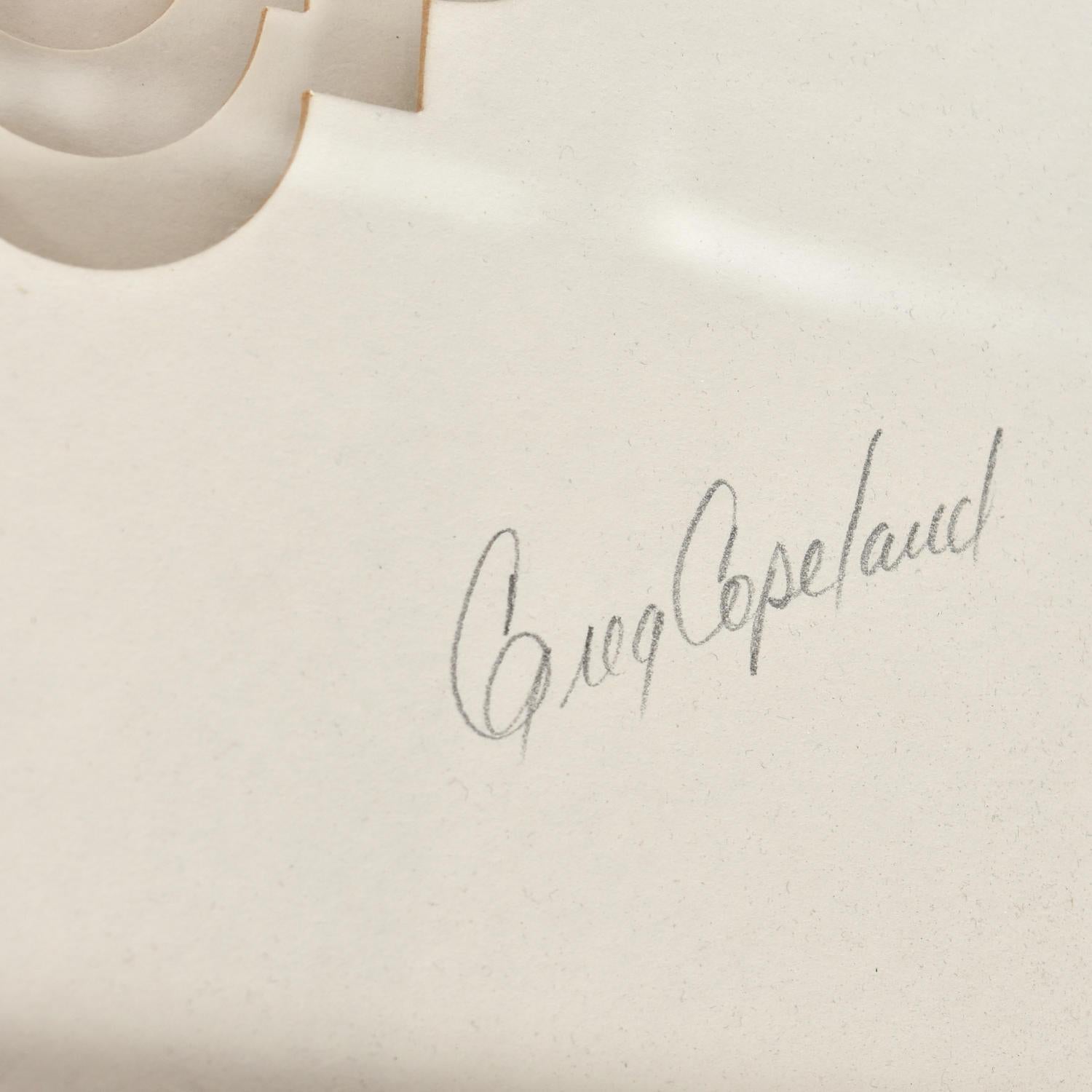 Greg Copeland Art Mult-Layer Quatrefoil assemblage de papier taillé en diamants Bon état - En vente à Chattanooga, TN
