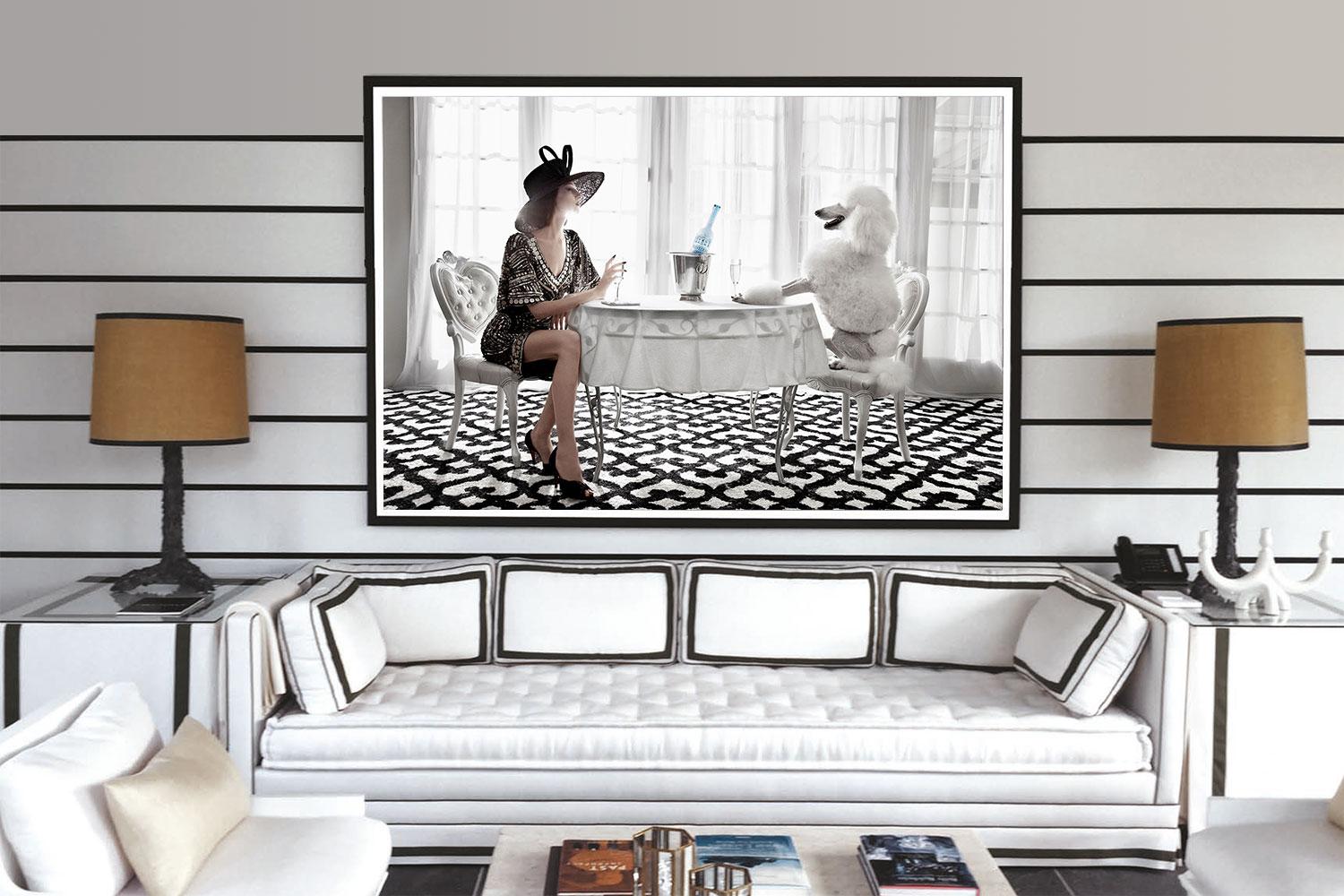 Caniche Champán - Photograph Contemporáneo de Greg Lotus