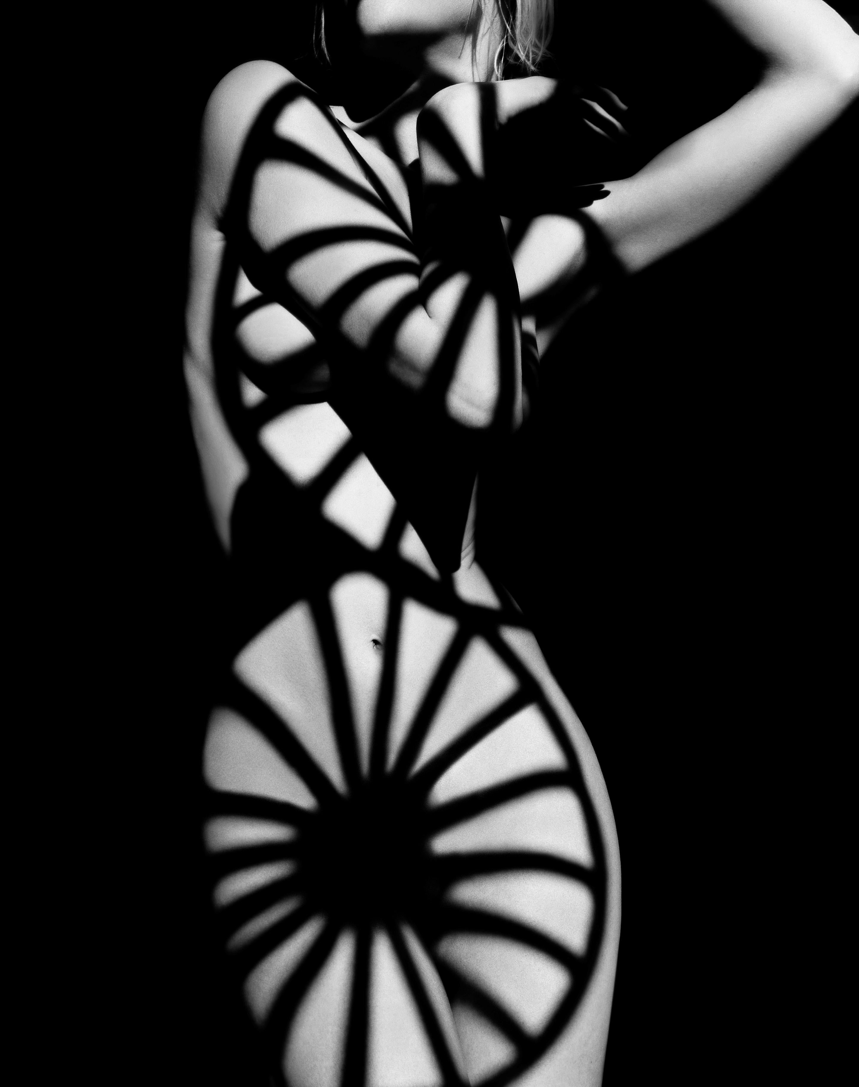 Greg Lotus Black and White Photograph – Wagenrad LOTUS – GREG LOTUS