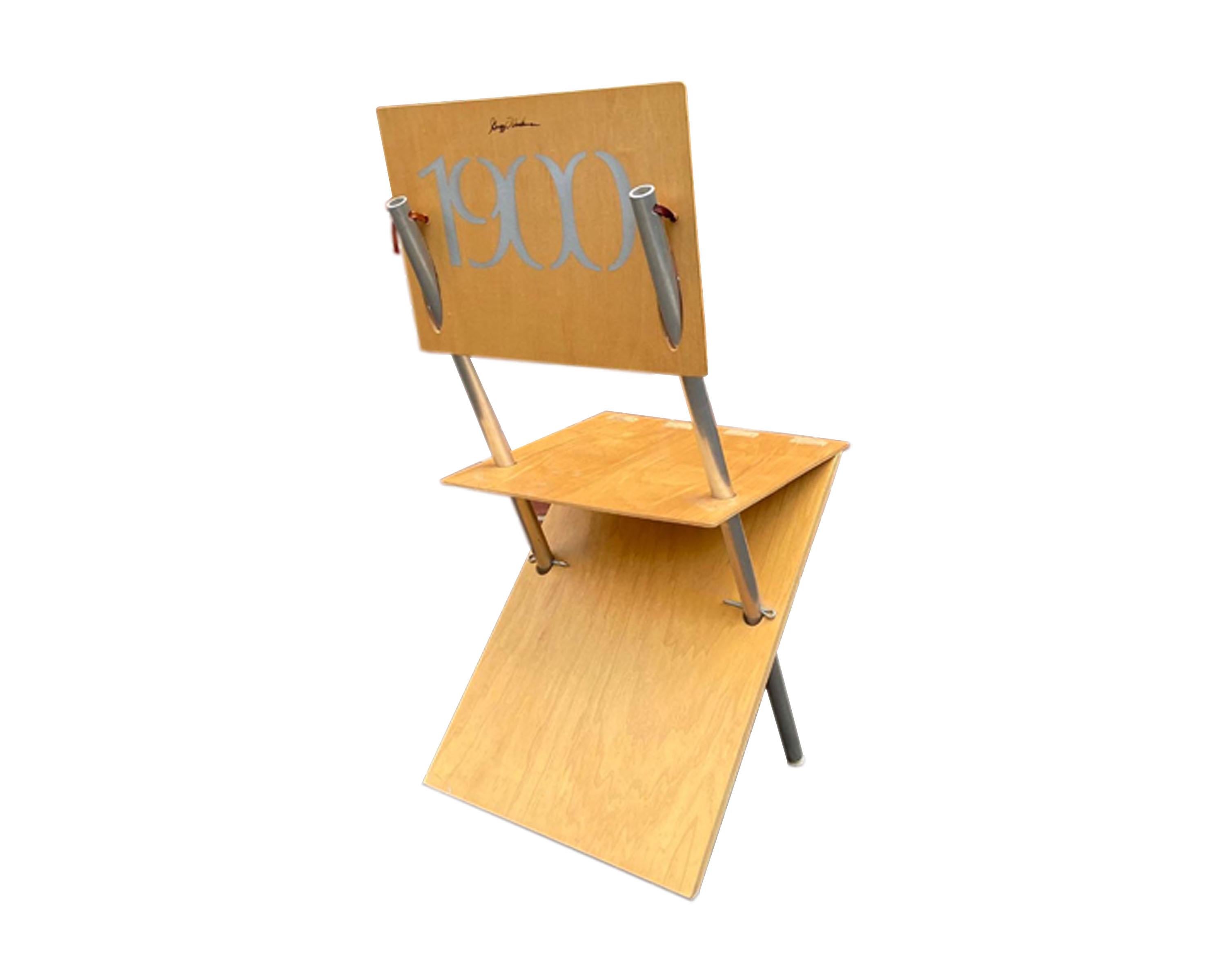 Postmoderne Gregg Fleishman chaise postmoderne en bois et métal des années 1990 en vente