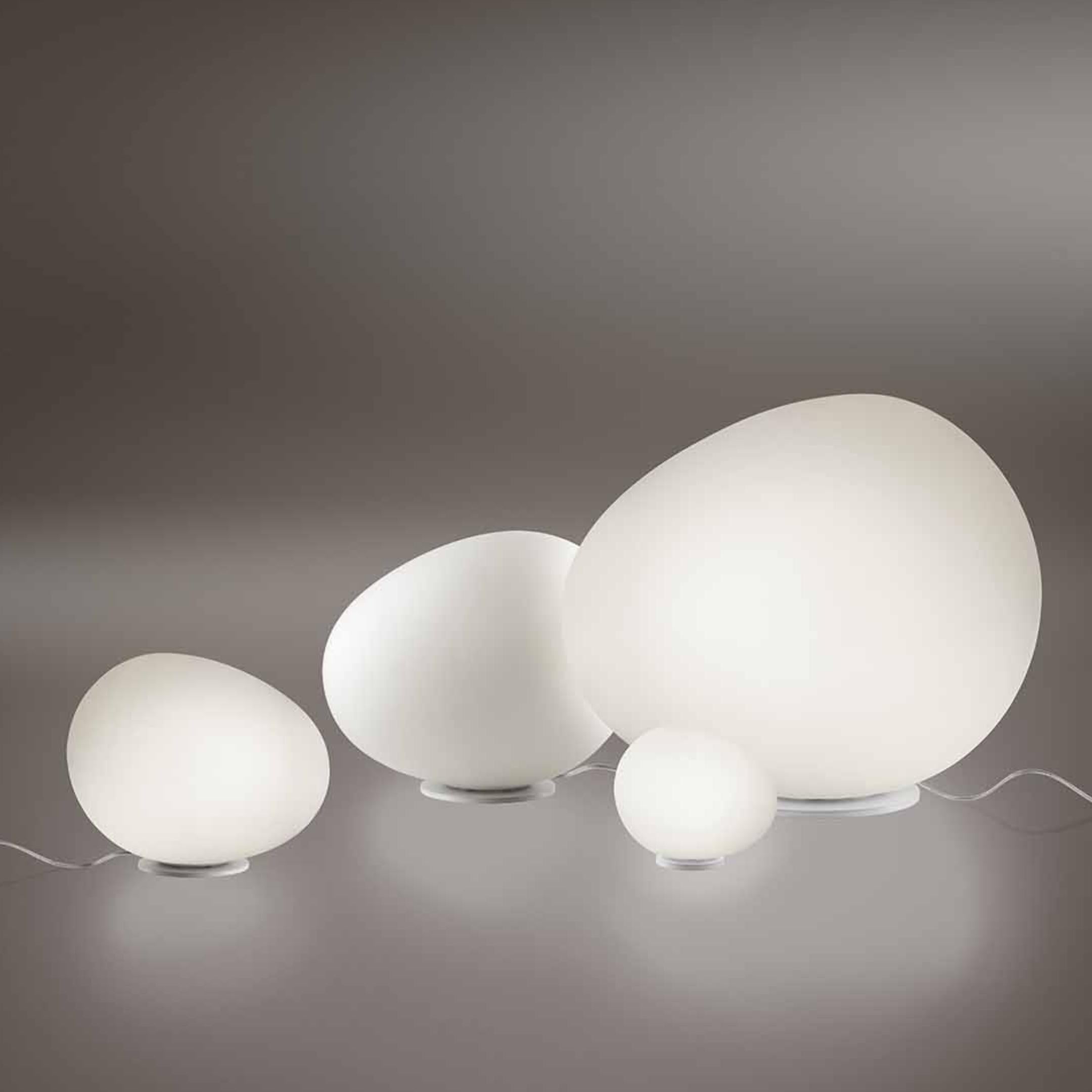 Tischlampe „Gregg“ aus Medienglas von Ludovica & Palomba für Foscarini im Zustand „Neu“ im Angebot in Glendale, CA