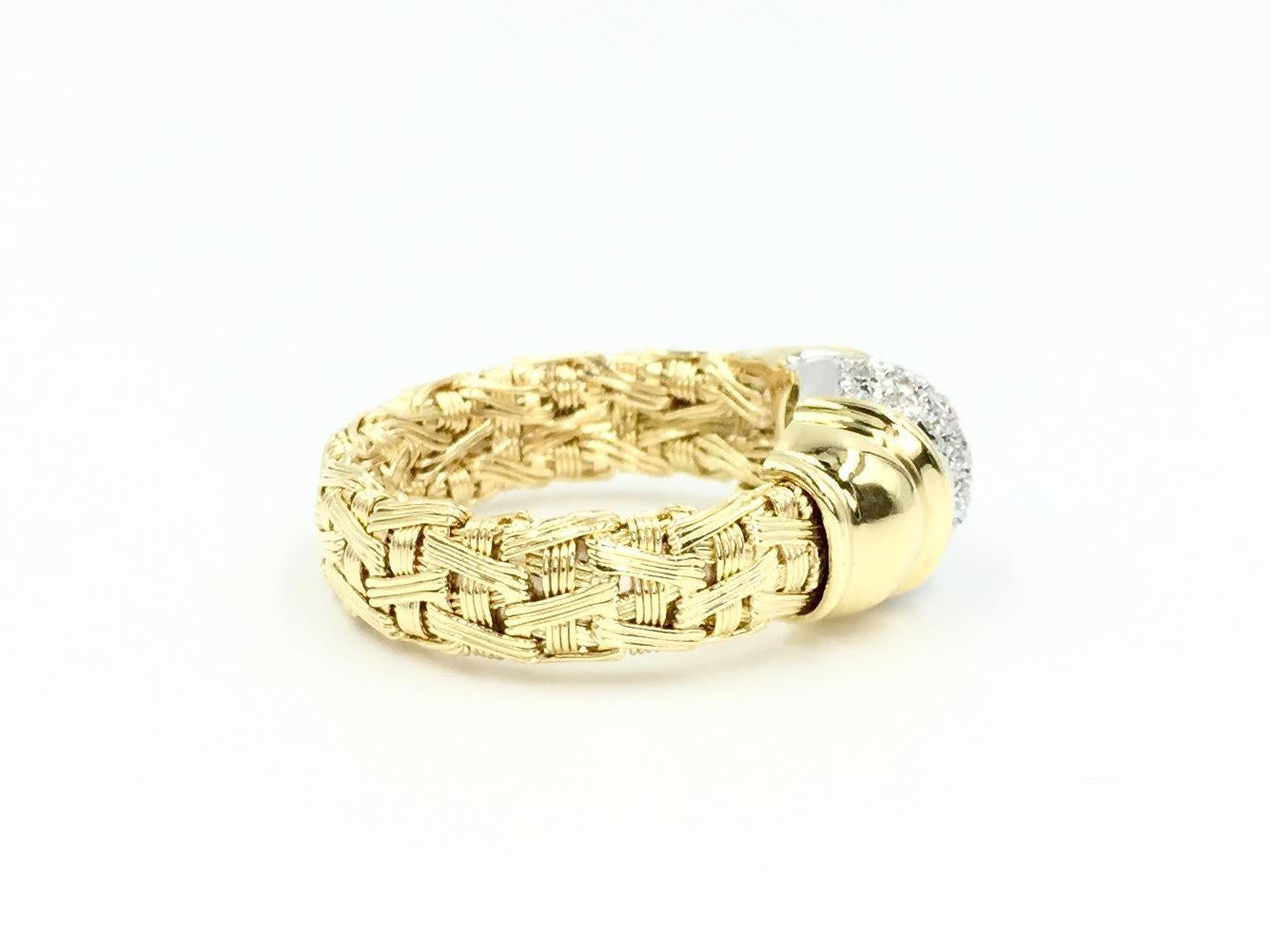 Contemporary Gregg Ruth 18 Karat Woven Ring with Pavé Diamonds For Sale