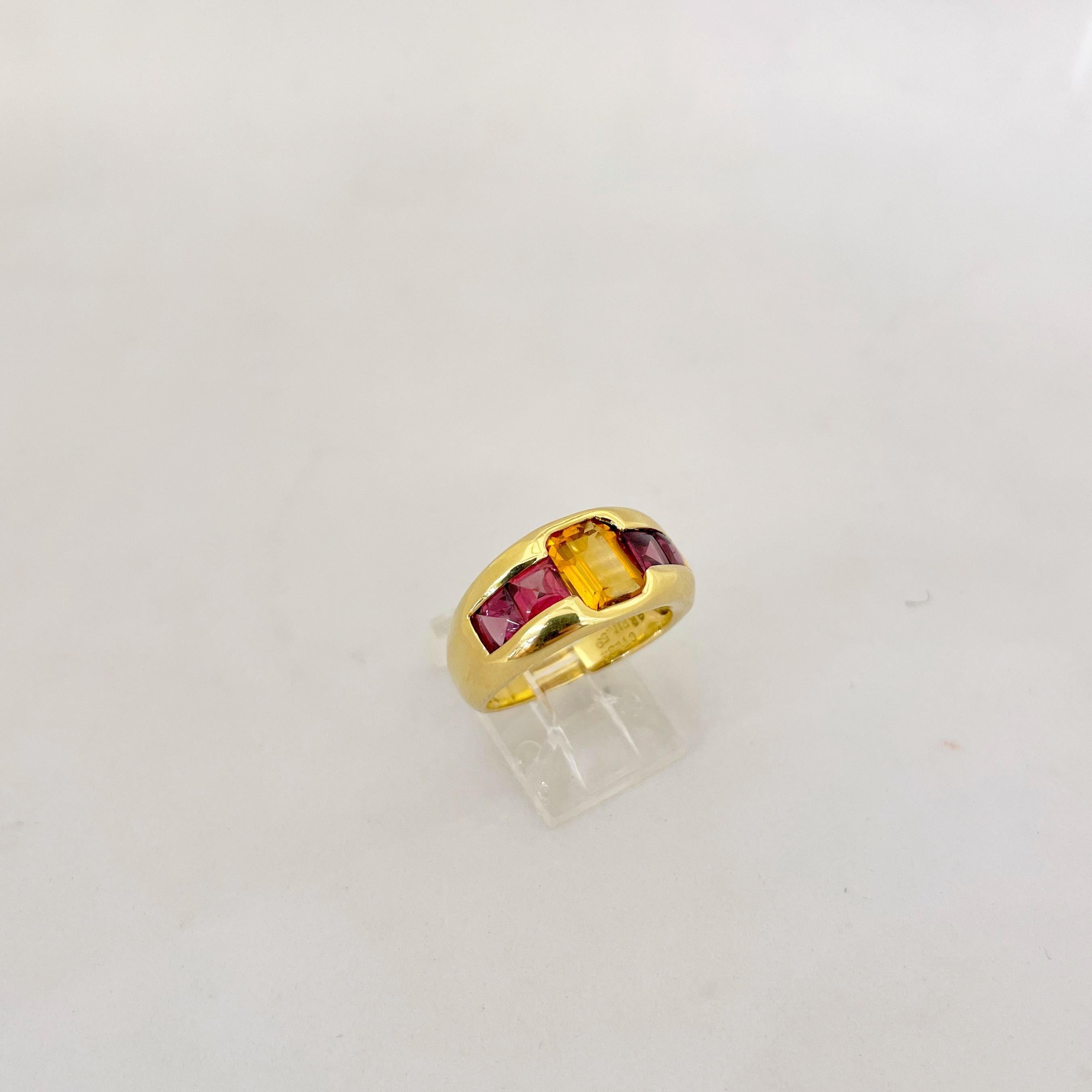 Gregg Ruth 18KT Yellow Gold Ring with 1.34Ct. Citrine Center & 1.59Ct. Rhodolite For Sale 5