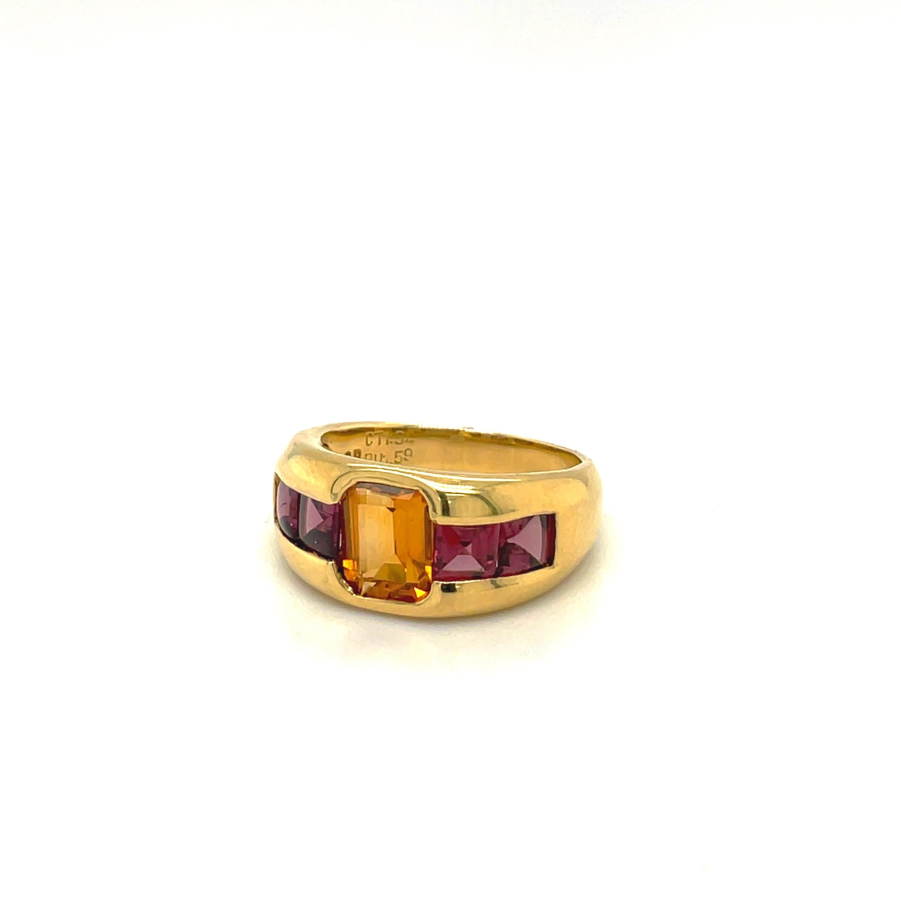Gregg Ruth 18KT Yellow Gold Ring with 1.34Ct. Citrine Center & 1.59Ct. Rhodolite In New Condition For Sale In New York, NY