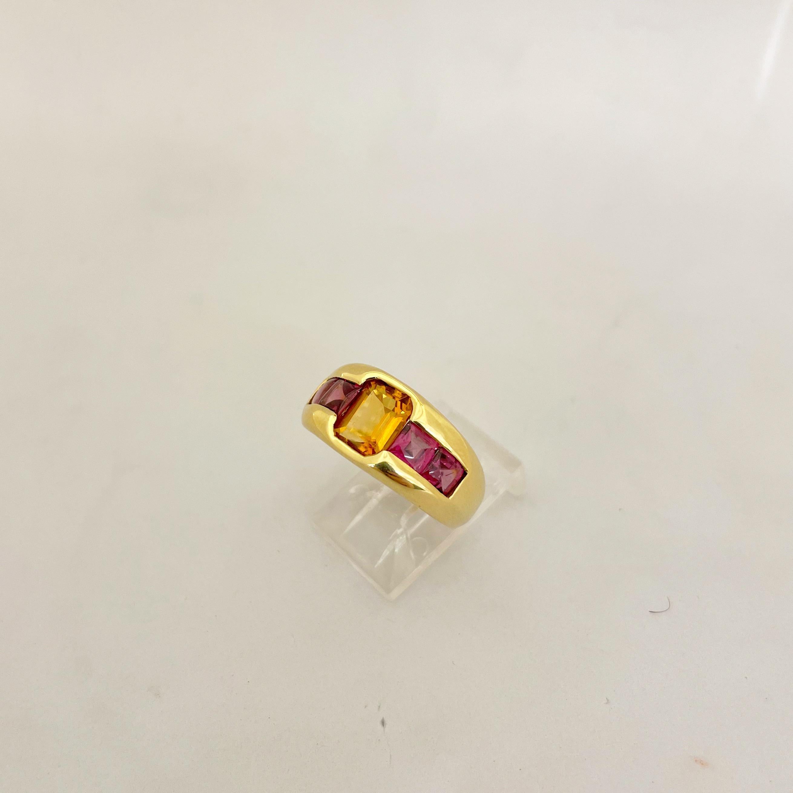 Gregg Ruth 18KT Yellow Gold Ring with 1.34Ct. Citrine Center & 1.59Ct. Rhodolite For Sale 3