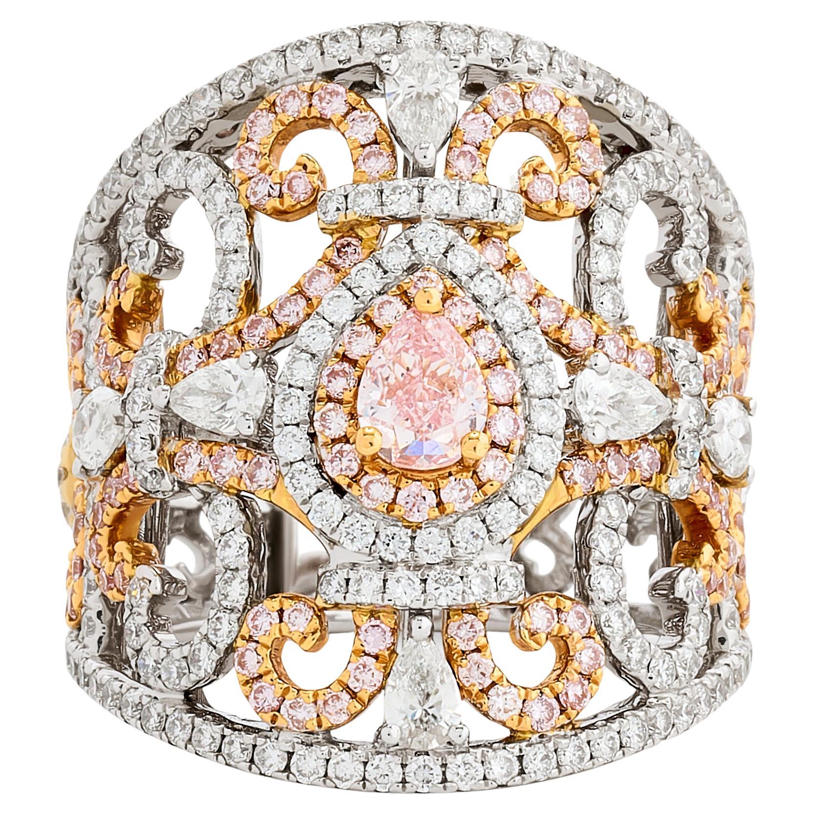 Gregg Ruth Anello in filigrana in oro 18 carati, diamanti rosa e diamanti bianchi in vendita