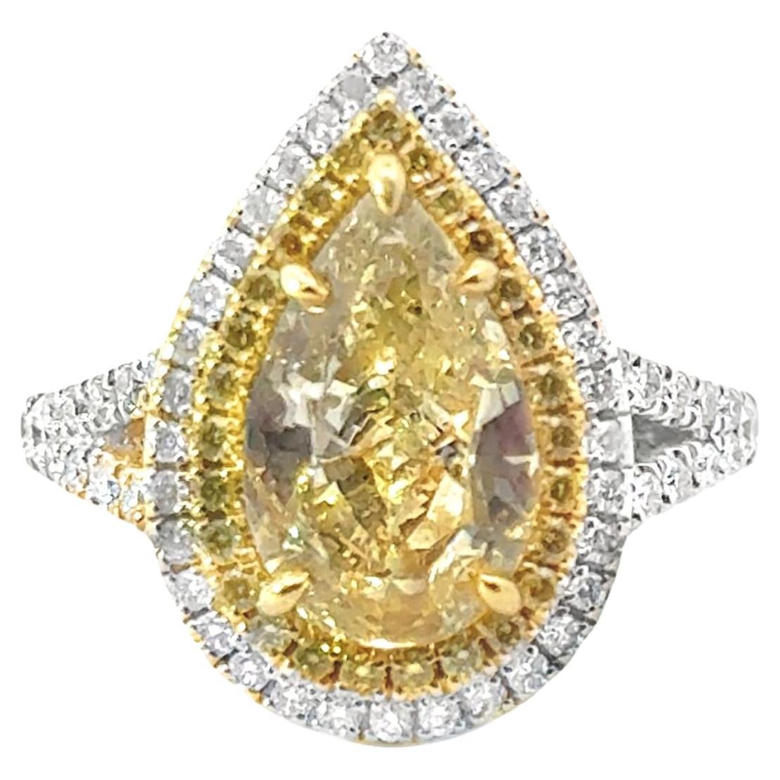 Gregg Ruth Yellow Pear Diamond Ring For Sale