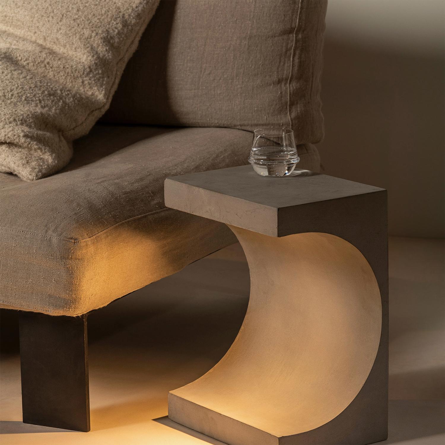 Gregor Side Table For Sale 1