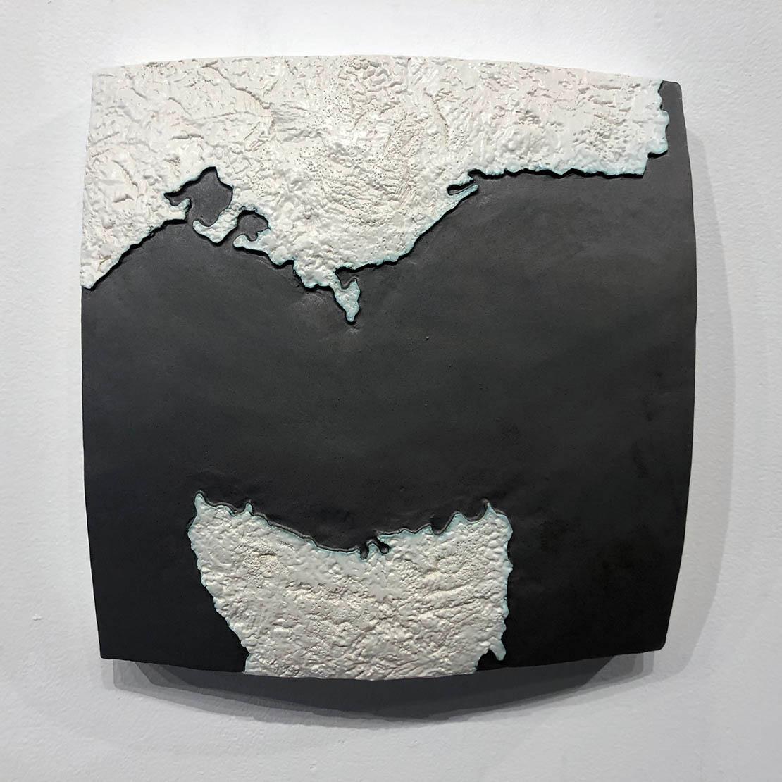 "Choke II: Bass Strait (Tasmania & Australia)" - ceramic sculpture - map - Sculpture by Gregor Turk