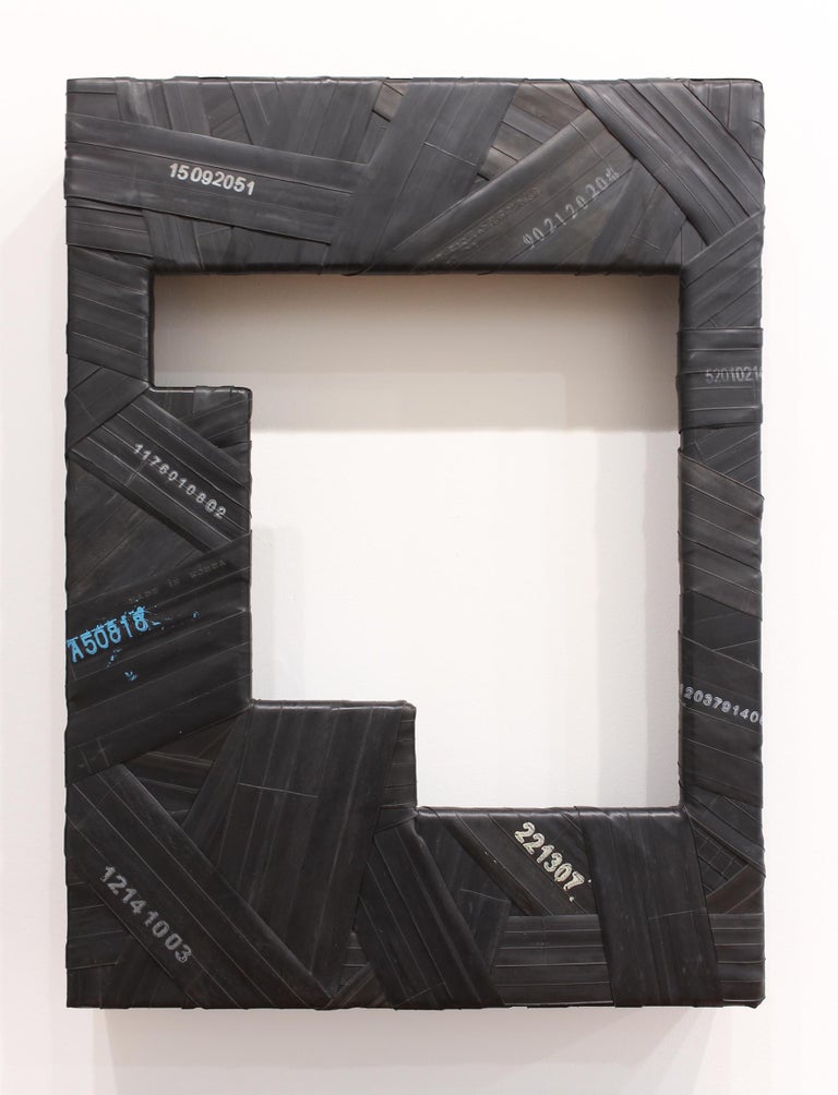 "Trace #4" - wall sculpture - black - rubber - wrapped - architecture - Christo - Sculpture by Gregor Turk