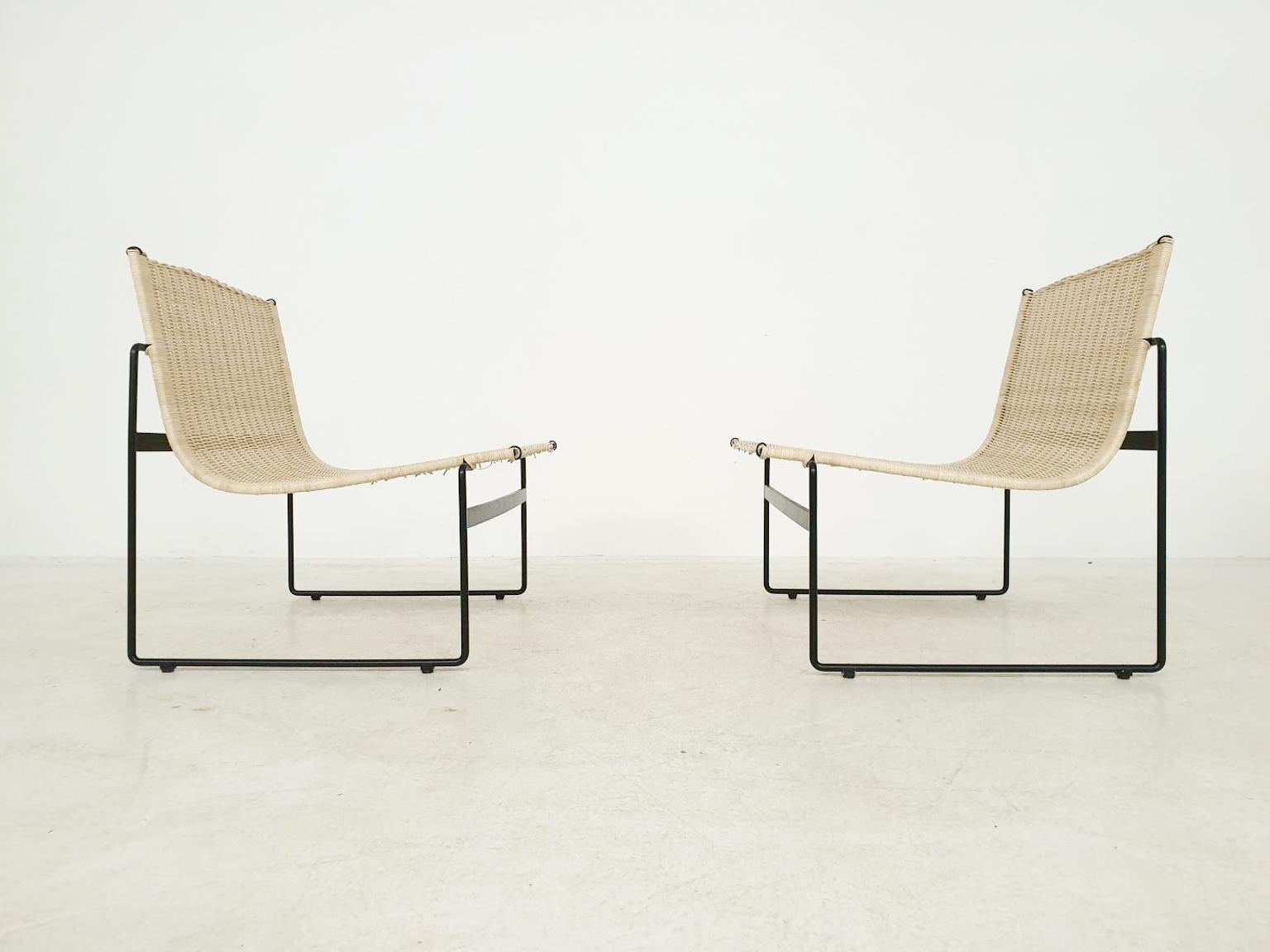Mid-Century Modern Gregorio Vicente Cortes and Luis Onsurbe Rattan Lounge Chairs for Metz and Co For Sale