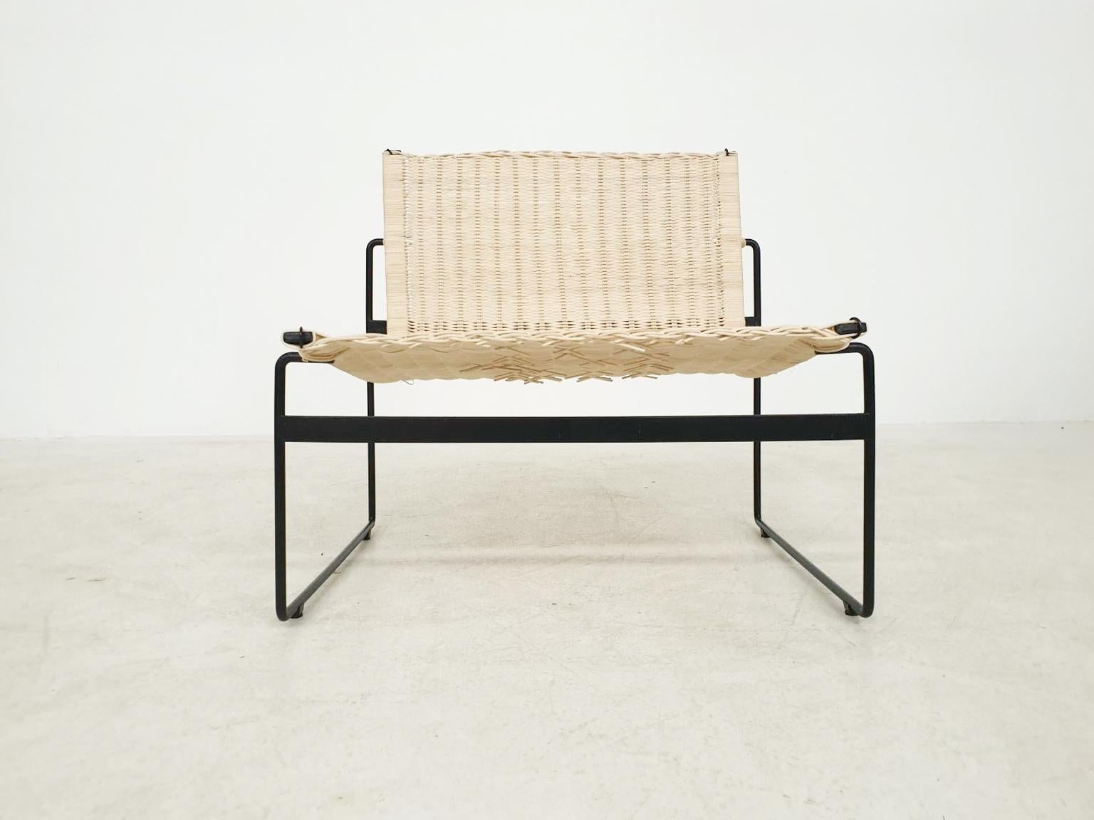 Metal Gregorio Vicente Cortes and Luis Onsurbe Rattan Lounge Chairs for Metz and Co For Sale