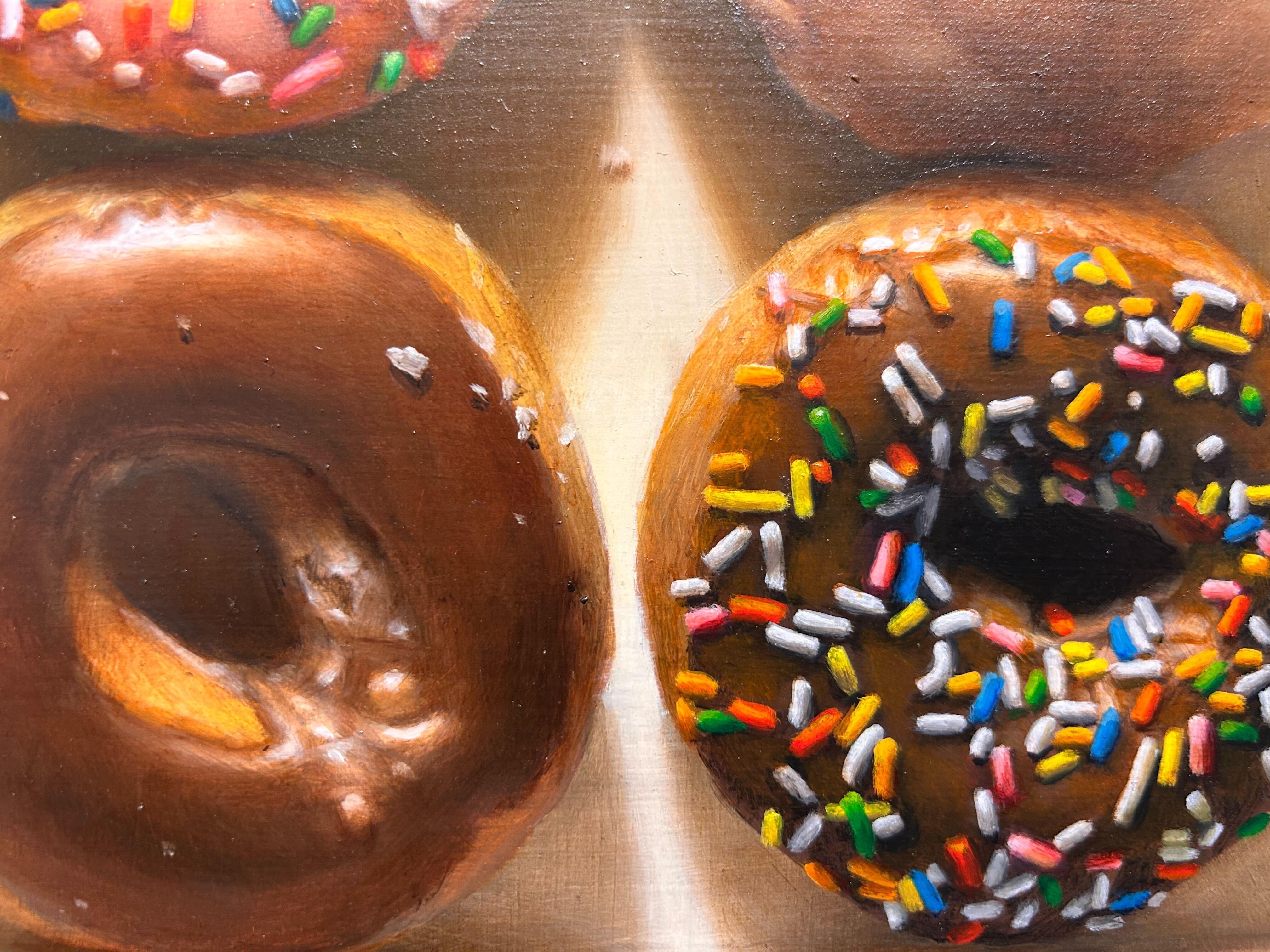 „Classic Krispy“ (2025) von Gregory Block, Original-Ölgemälde, Donuts in Box im Angebot 4