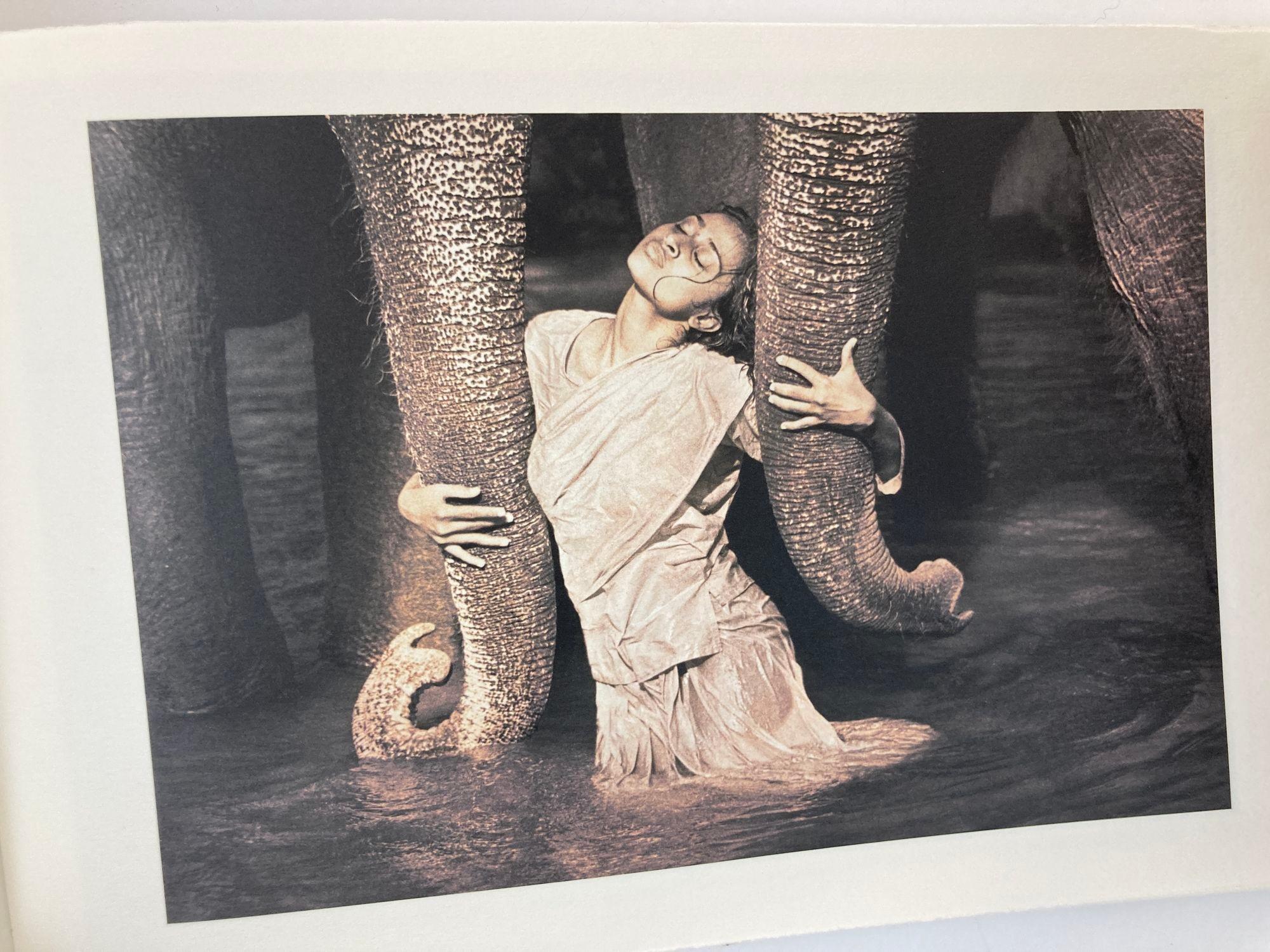 Gregory Colbert Fotografía Cenizas y Nieve Obras Seleccionadas Exposición Santa Monica en venta 1