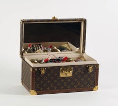 Louis Vuitton, Vanity Case Mock - Bomb