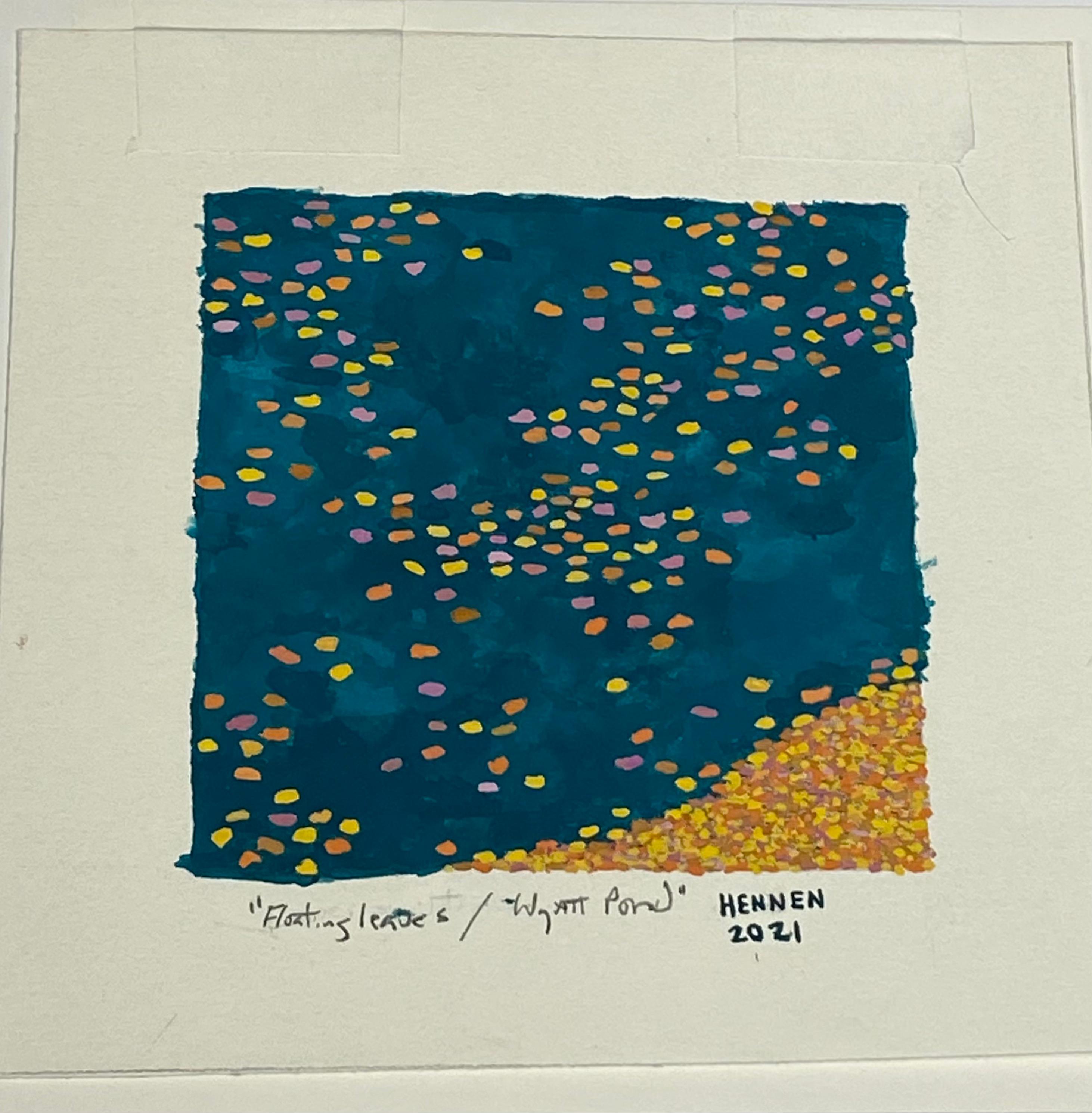 Hojas flotantes, estanque Wyatt, paisaje otoñal, amarillo, hojas naranjas, azul oscuro - Painting Contemporáneo de Gregory Hennen