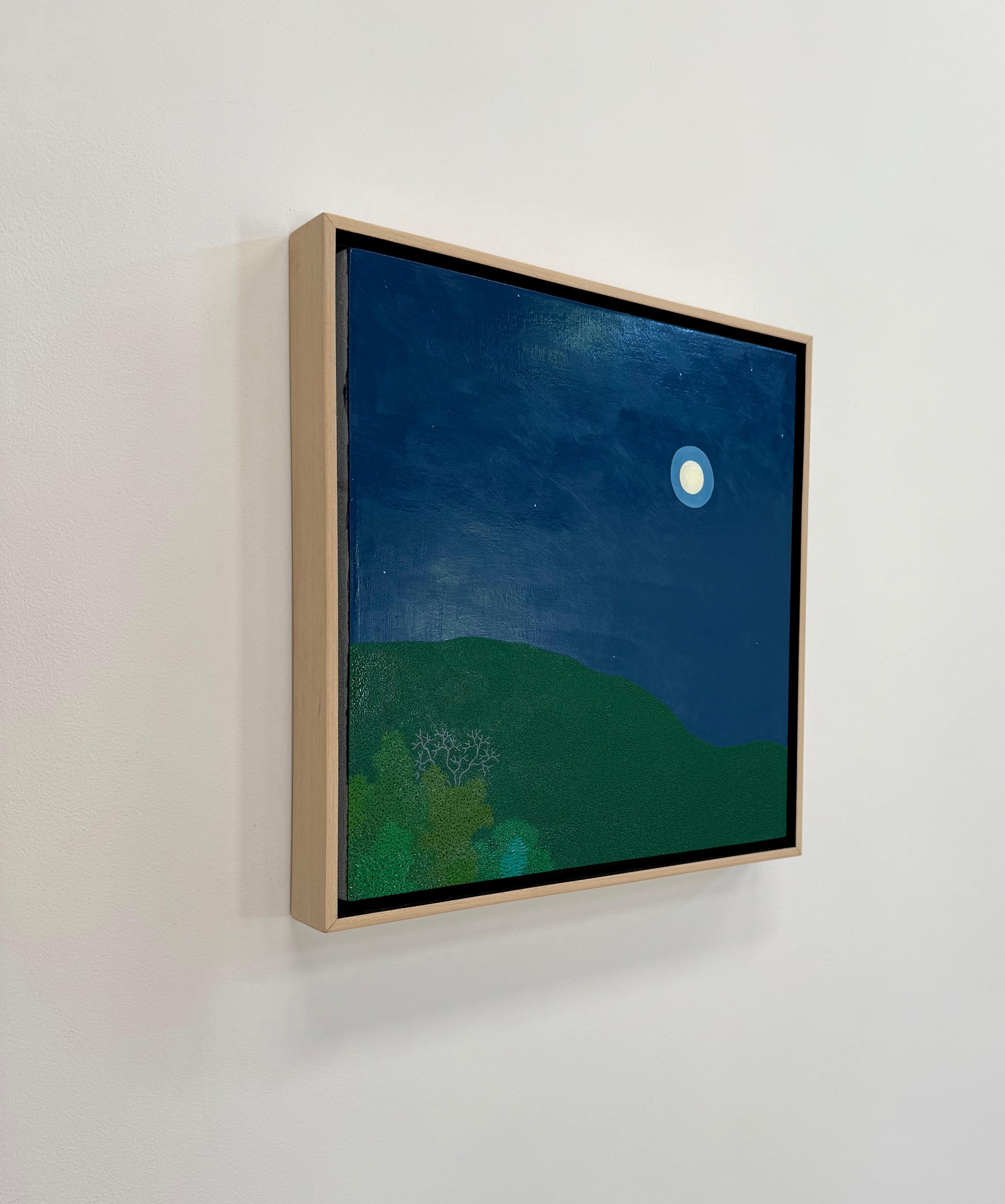 Lune annelée - ciel nocturne étoiles arbres verts forêt paysage, 2025 - Contemporain Painting par Gregory Hennen