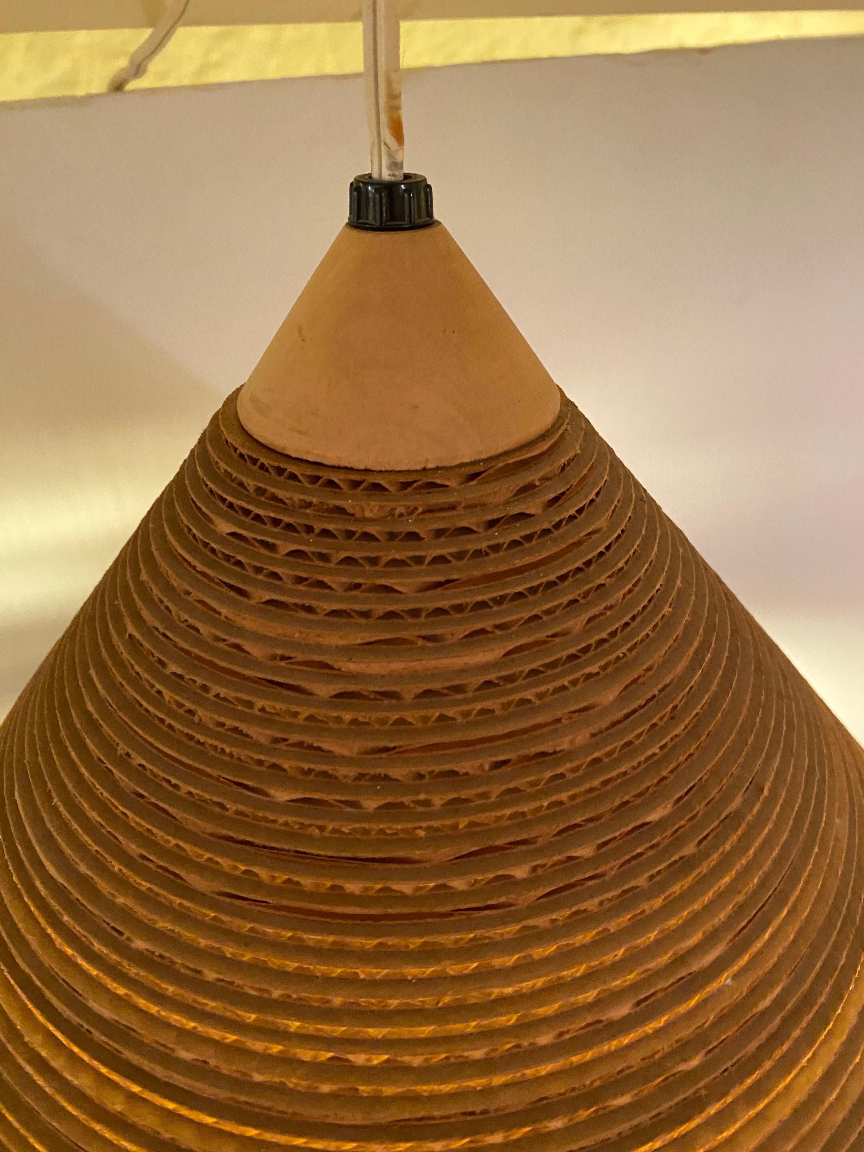 Lámpara colgante de cartón Gregory Van Pelt Madera en venta